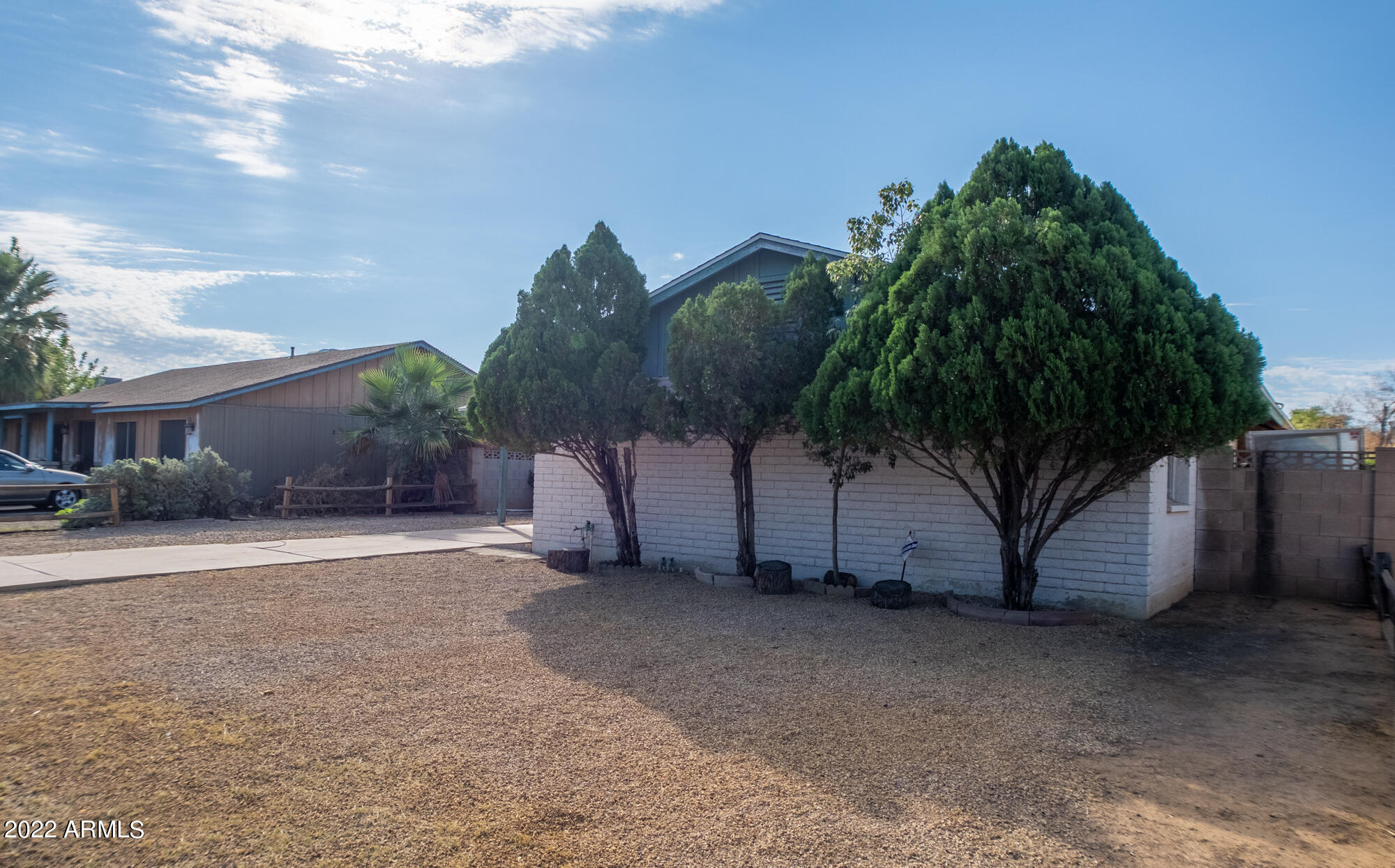 3745 W SIERRA Street