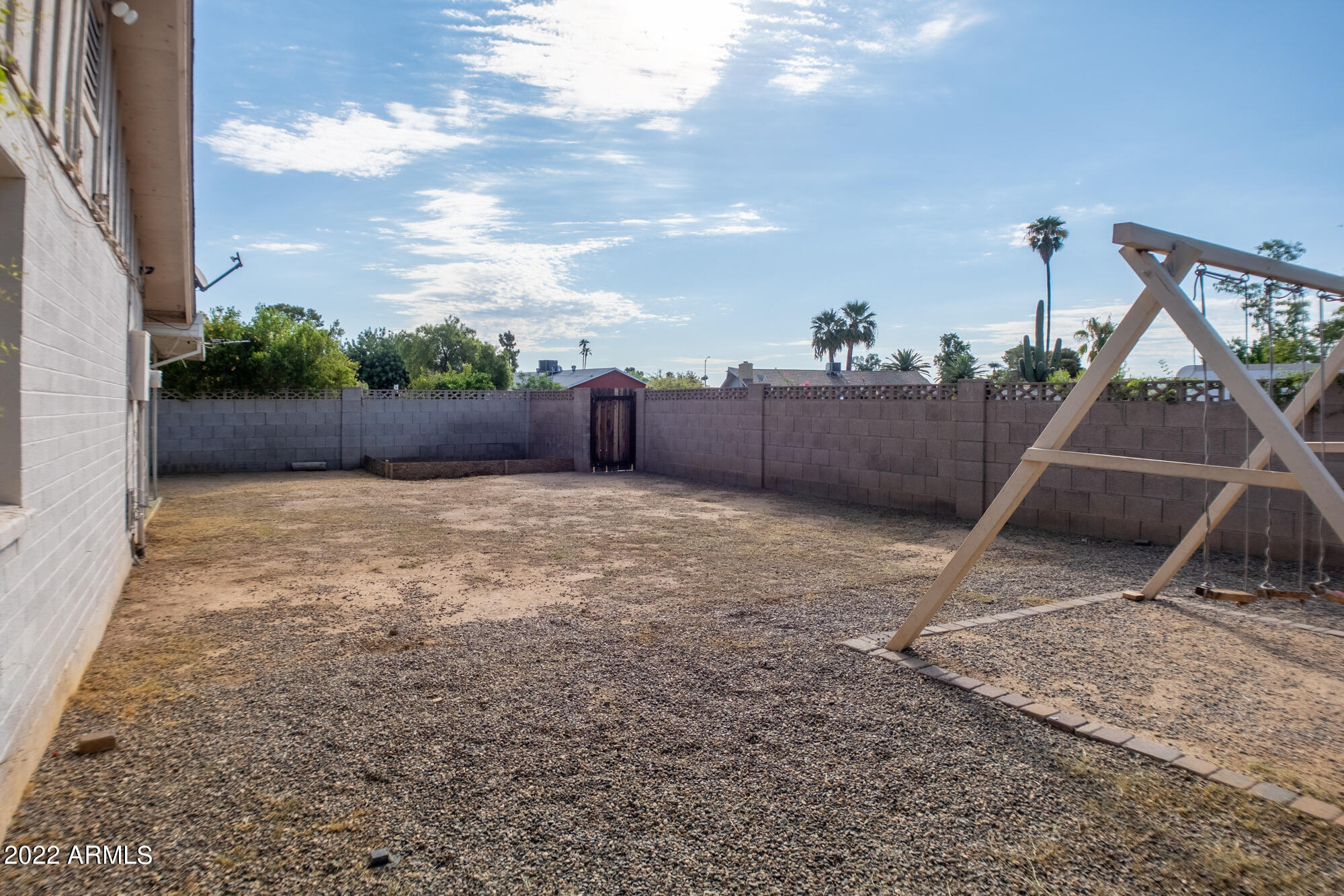 3745 W SIERRA Street