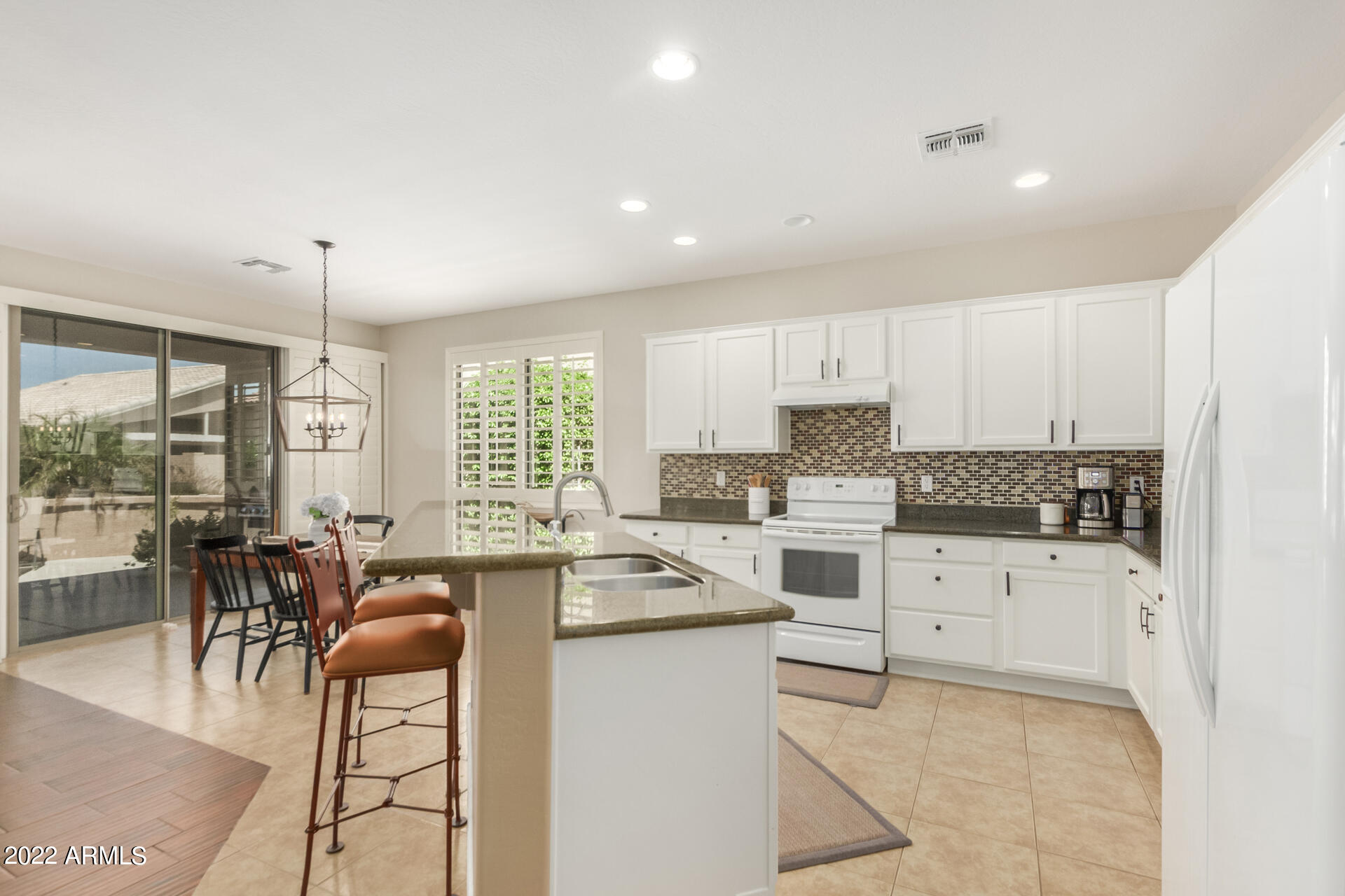 15536 W ROANOKE Avenue