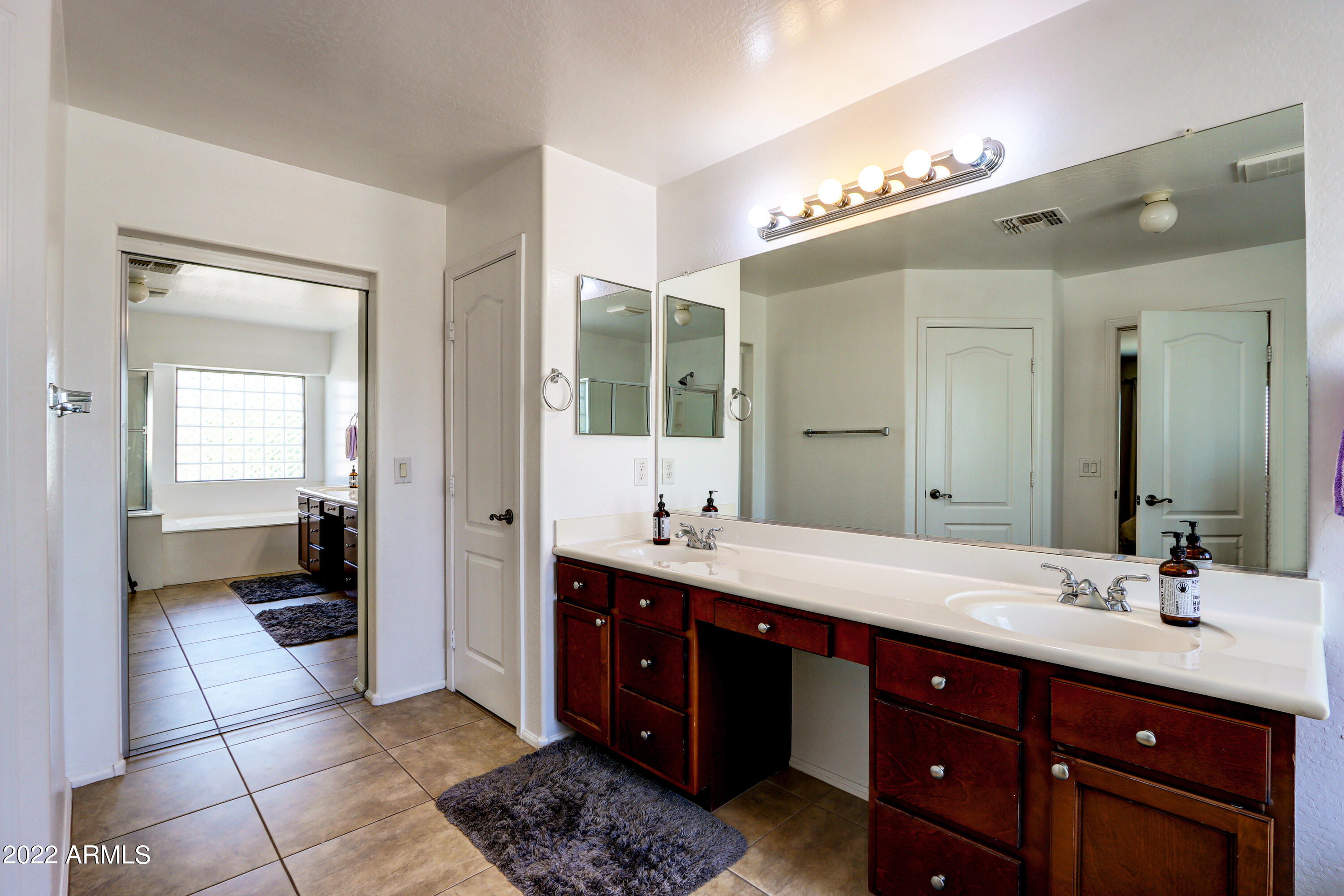 1316 E JUDI Drive