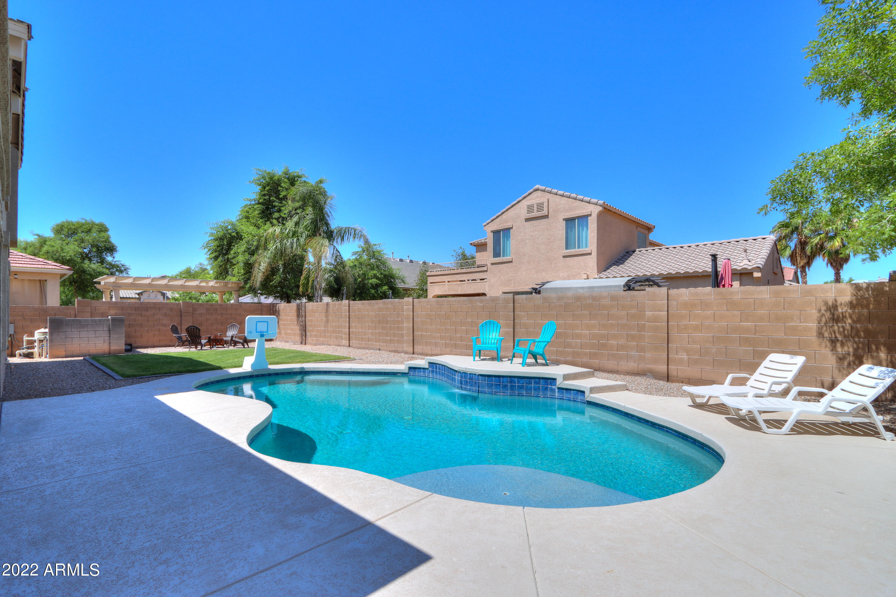 1316 E JUDI Drive