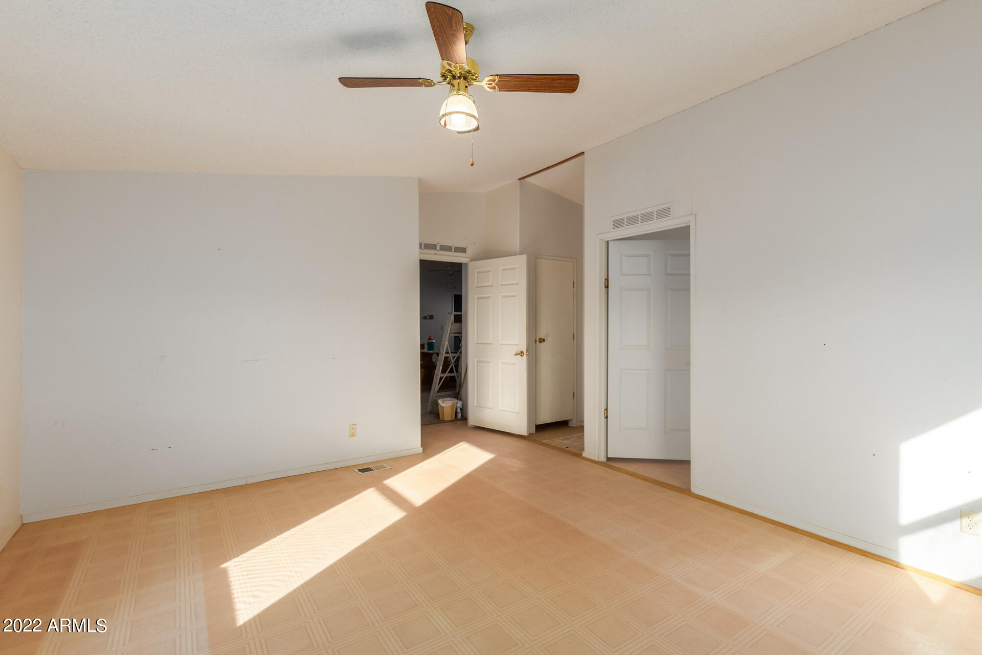 54114 W EAGLETAIL Road