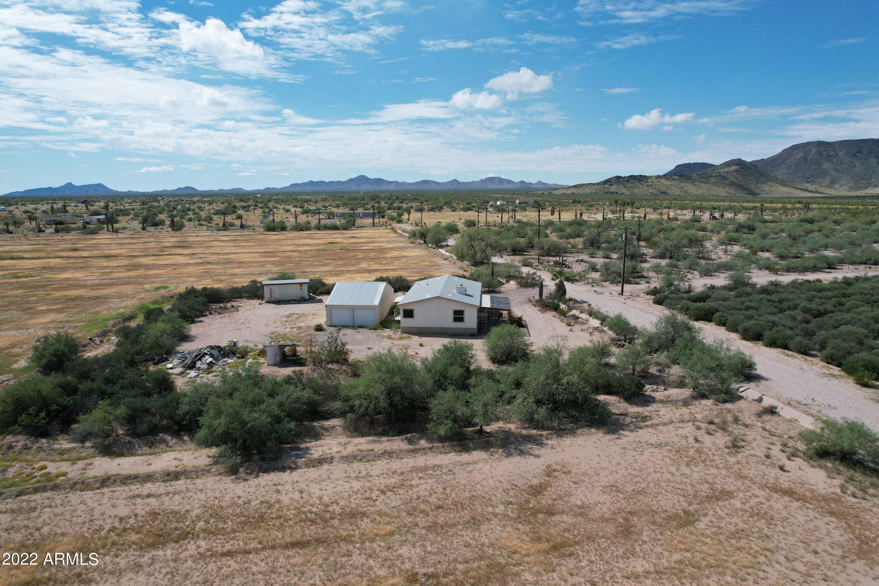 54114 W EAGLETAIL Road