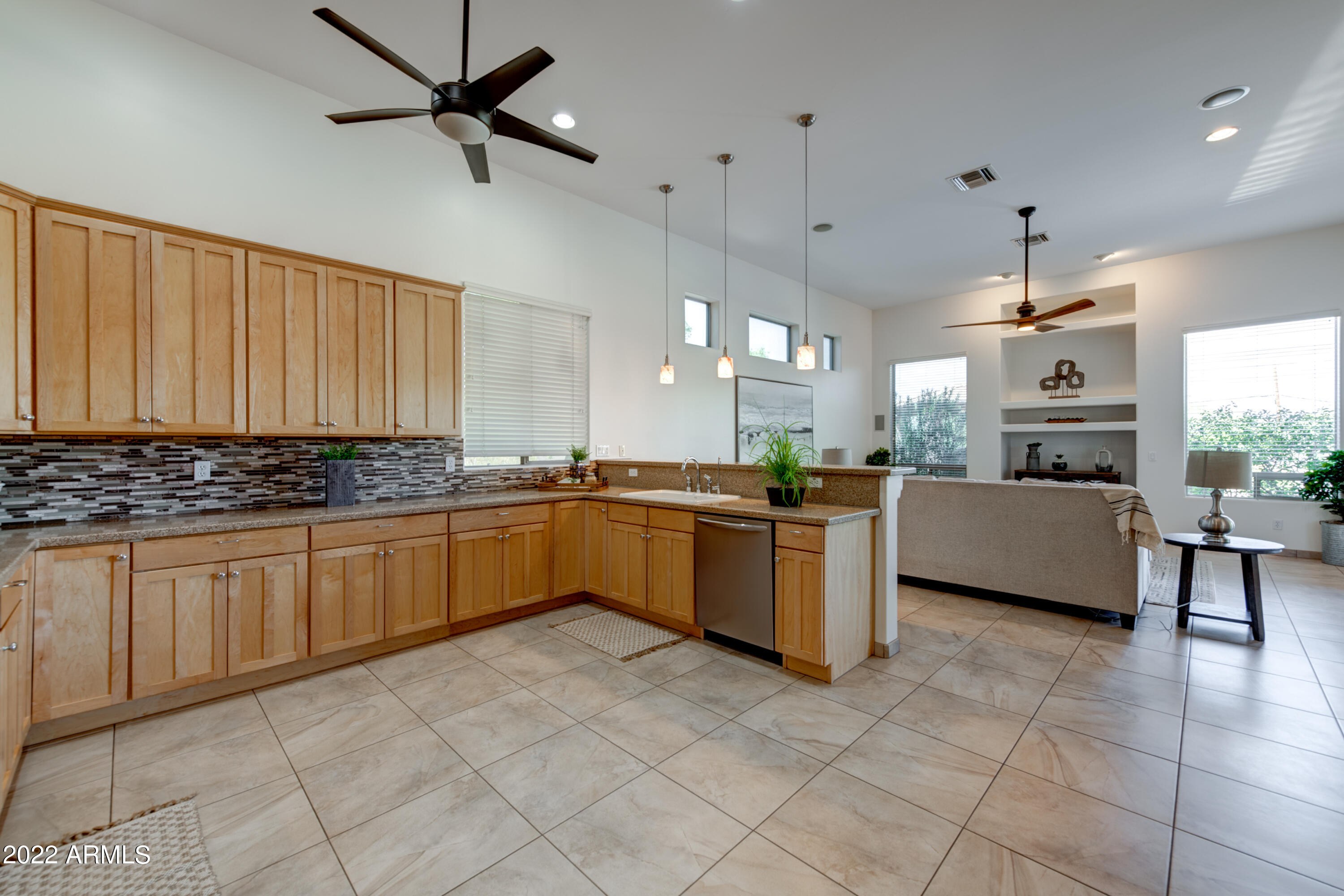 1412 E CHICKASAW Court