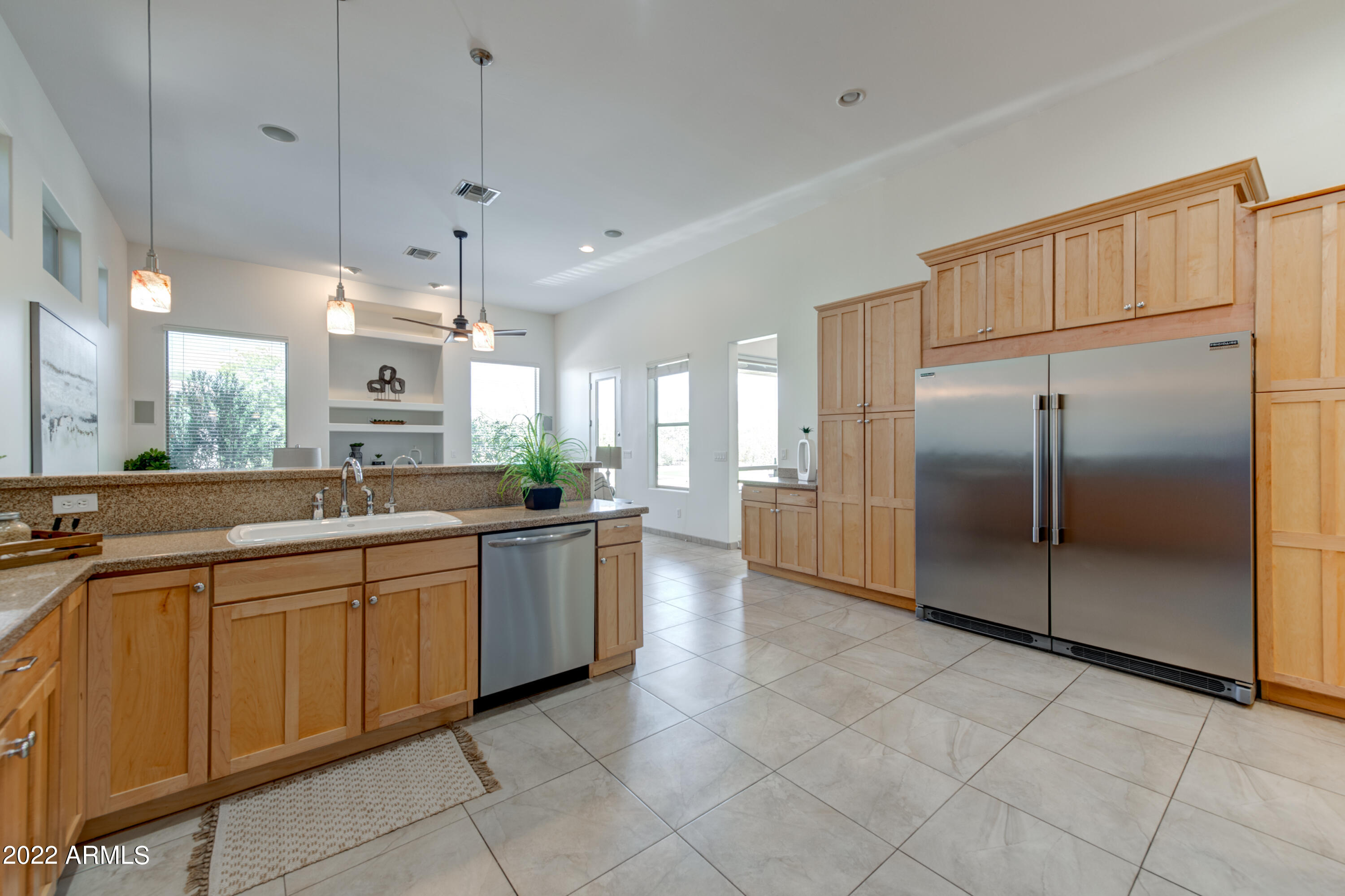 1412 E CHICKASAW Court