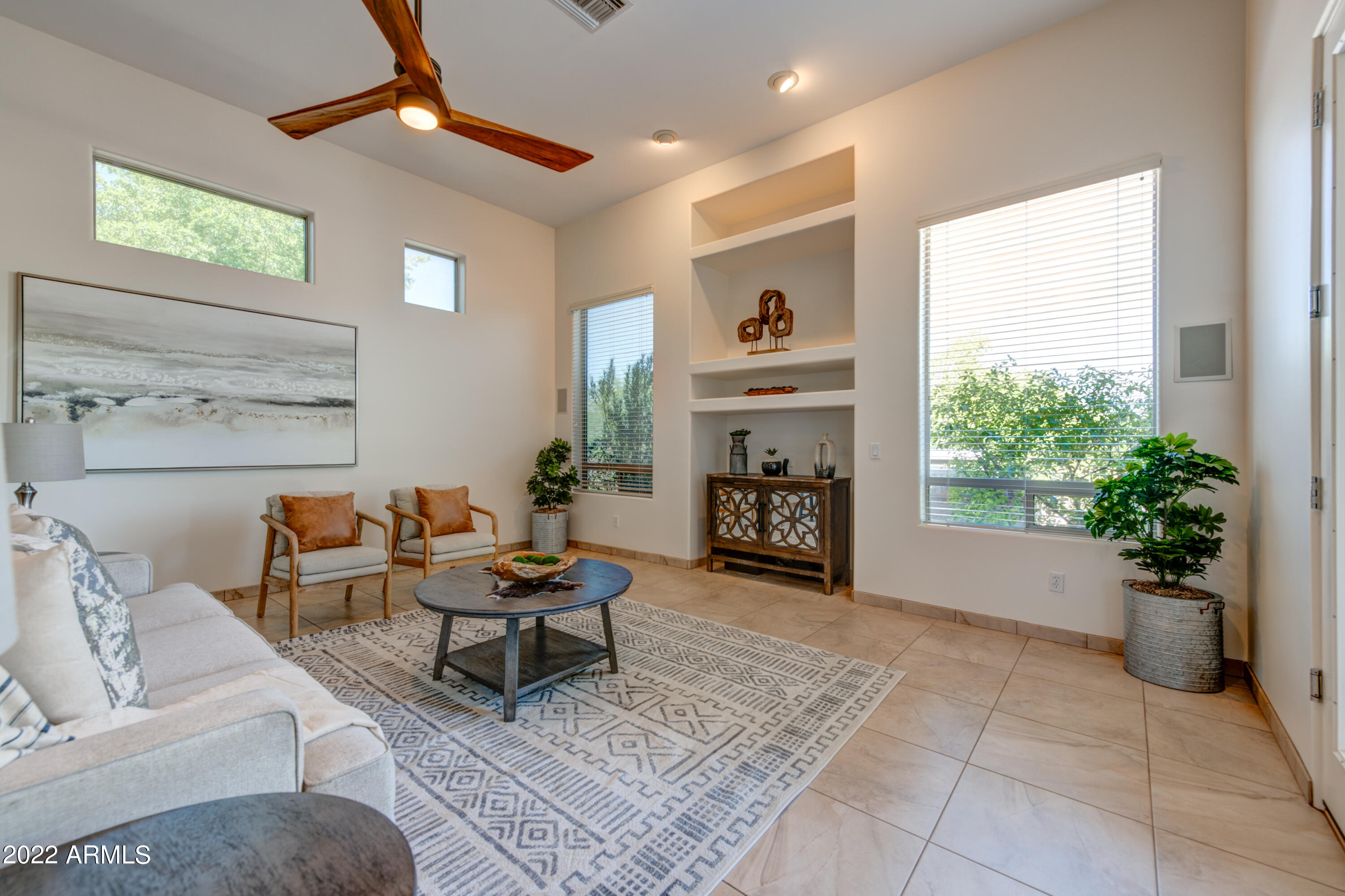 1412 E CHICKASAW Court