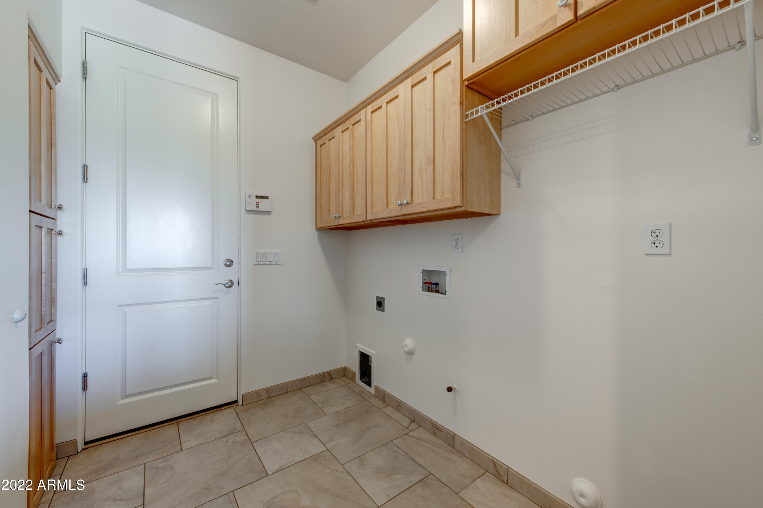 1412 E CHICKASAW Court