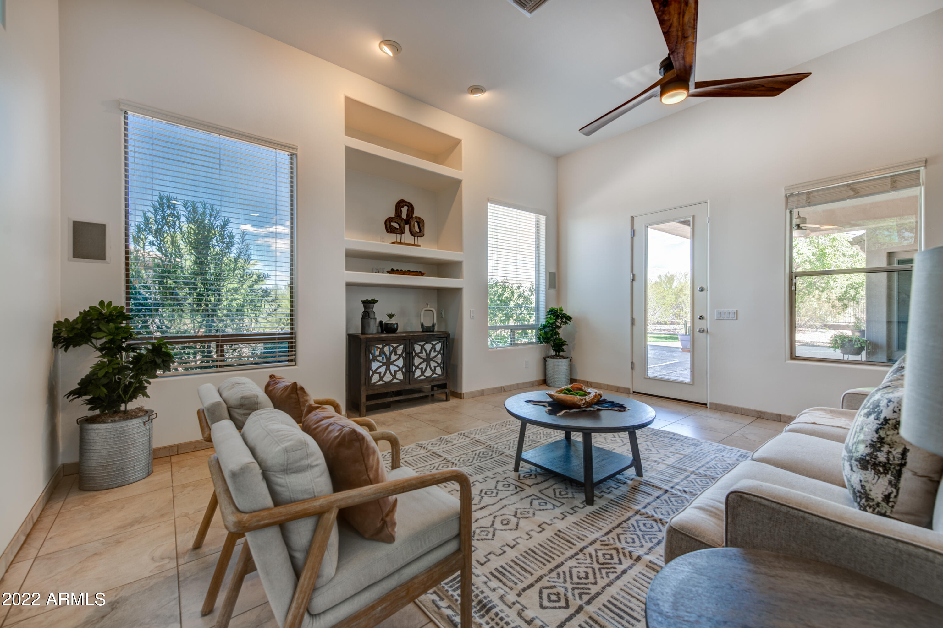 1412 E CHICKASAW Court