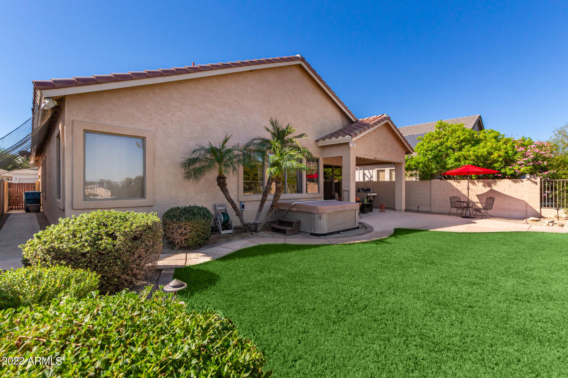 2628 E CARSON Road