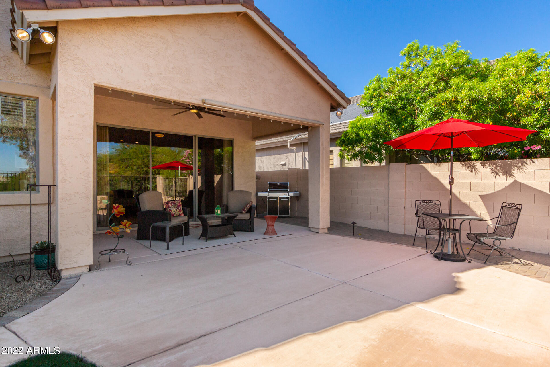 2628 E CARSON Road