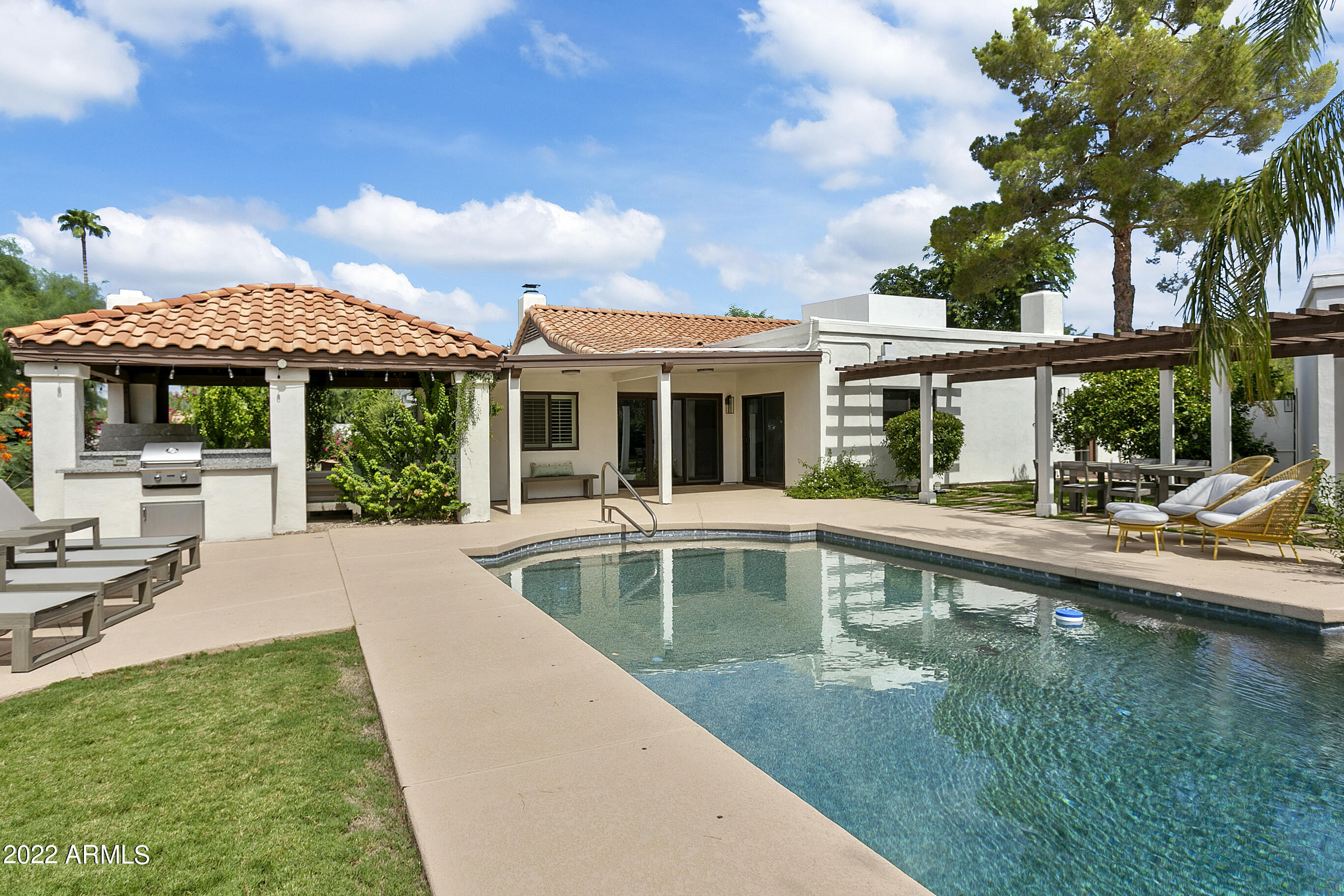 10157 E SAN SALVADOR Drive