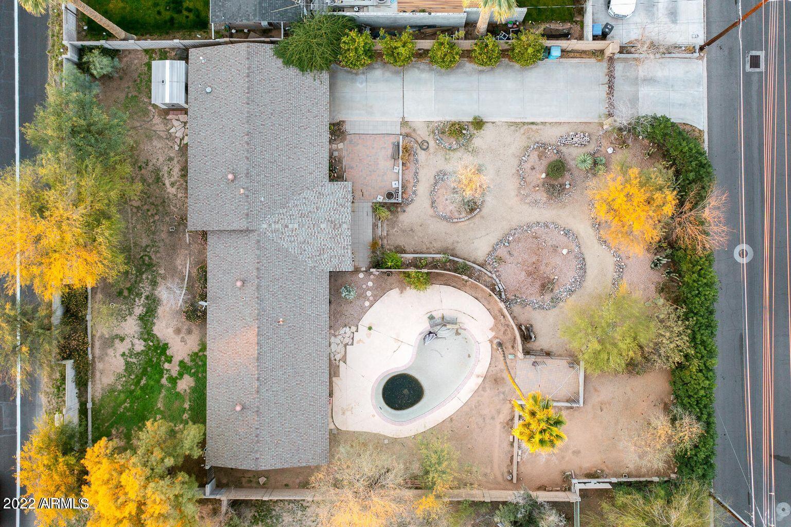 3140 N VALENCIA Lane