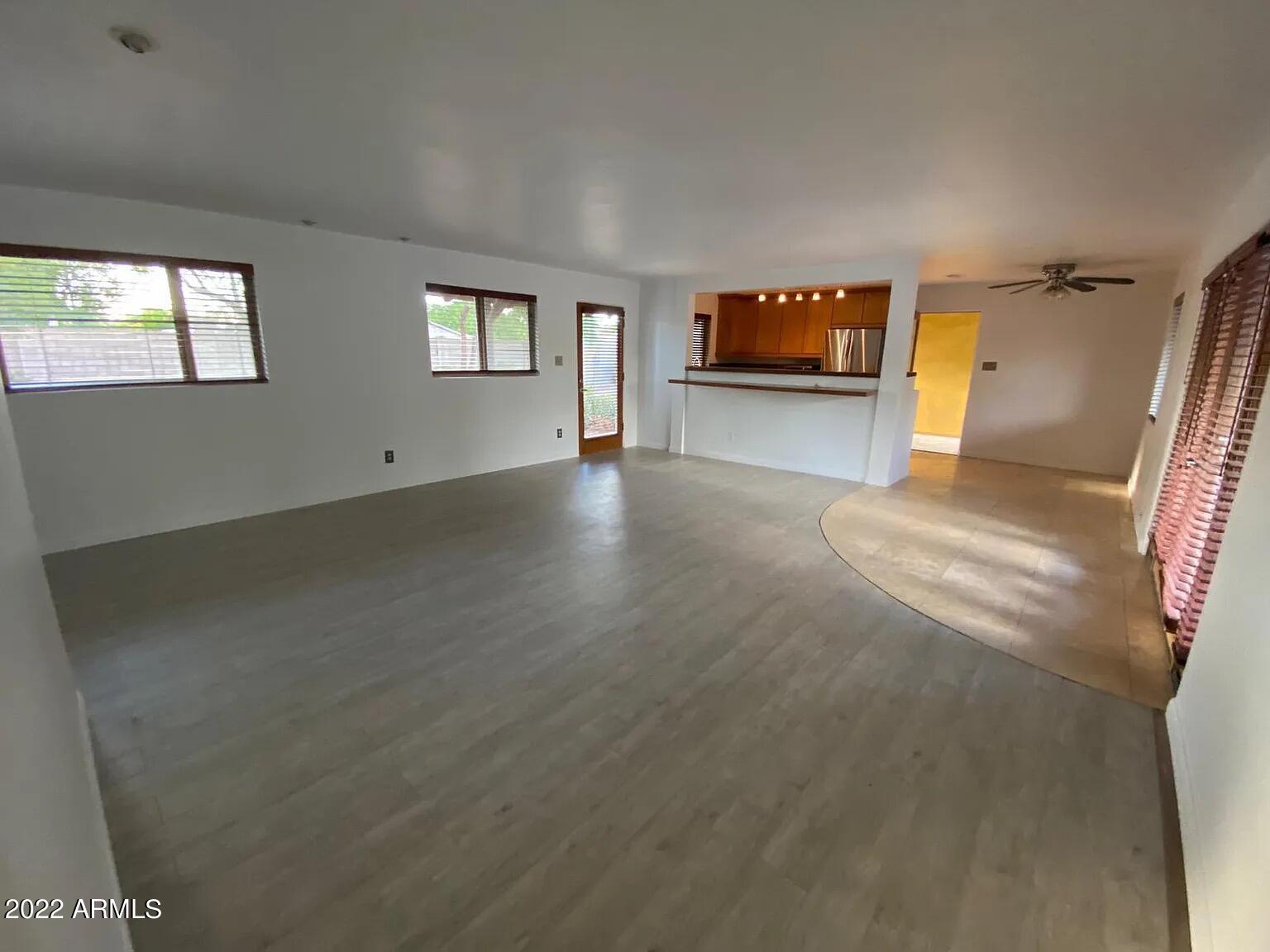 3140 N VALENCIA Lane
