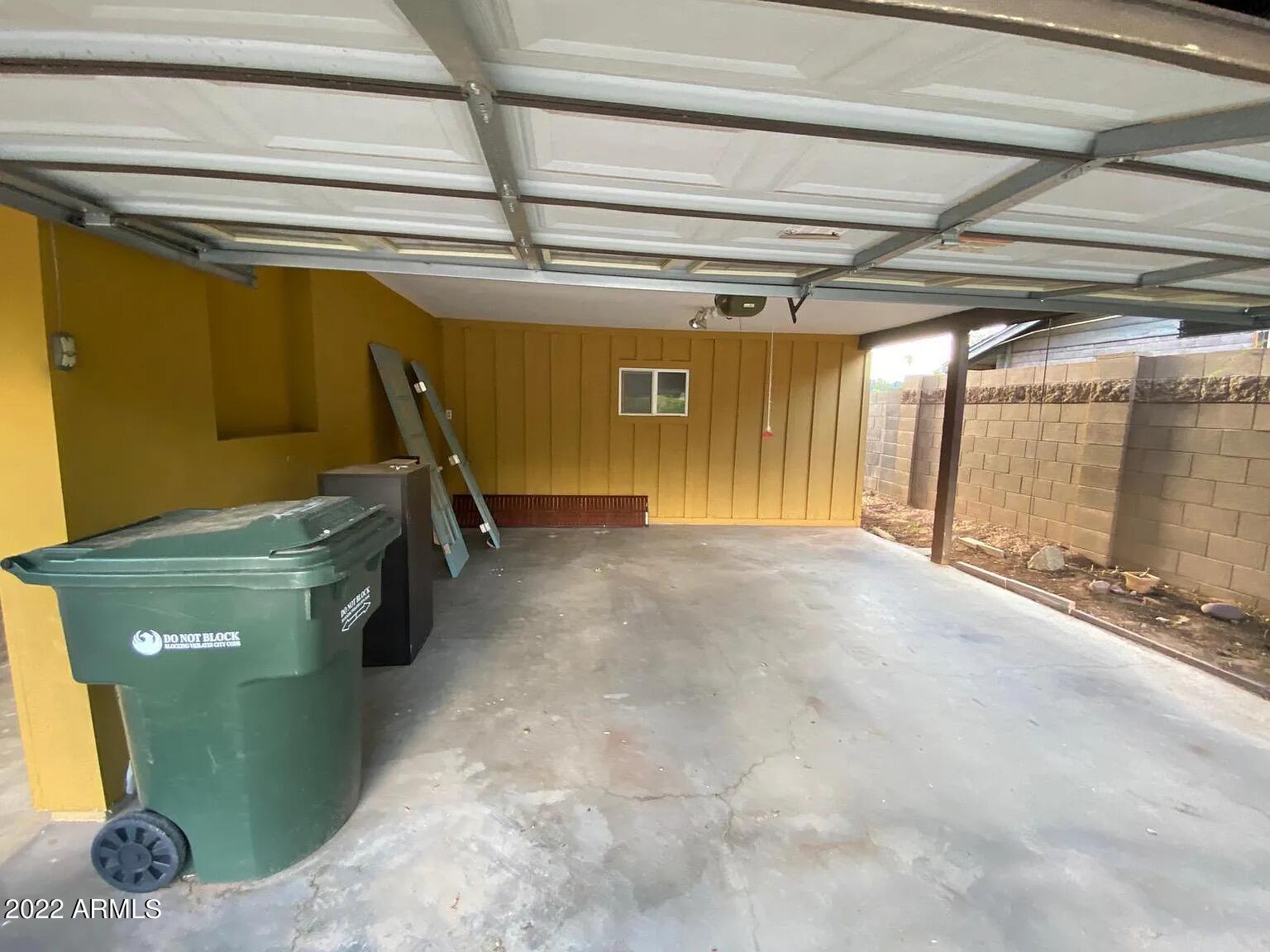 3140 N VALENCIA Lane