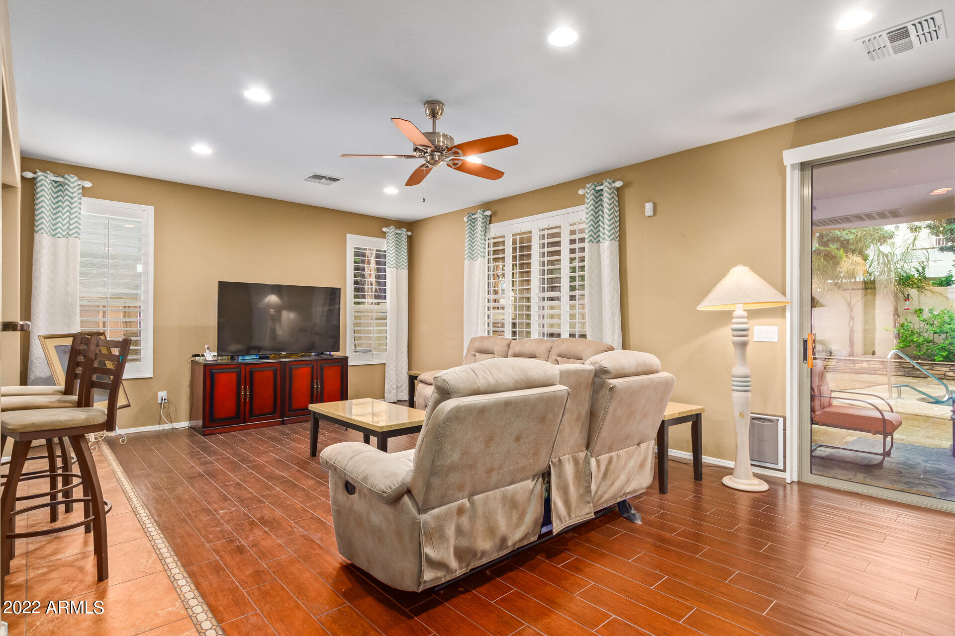 17933 W BROWN Street