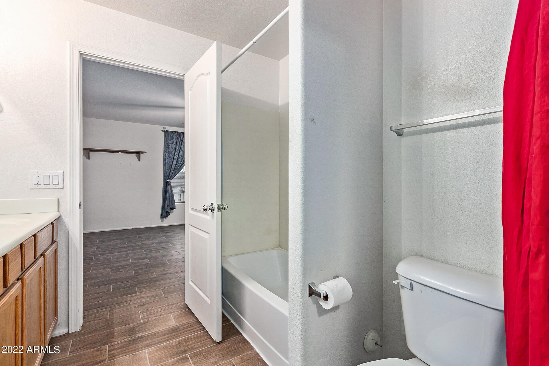 4233 E ARAGONITE Lane