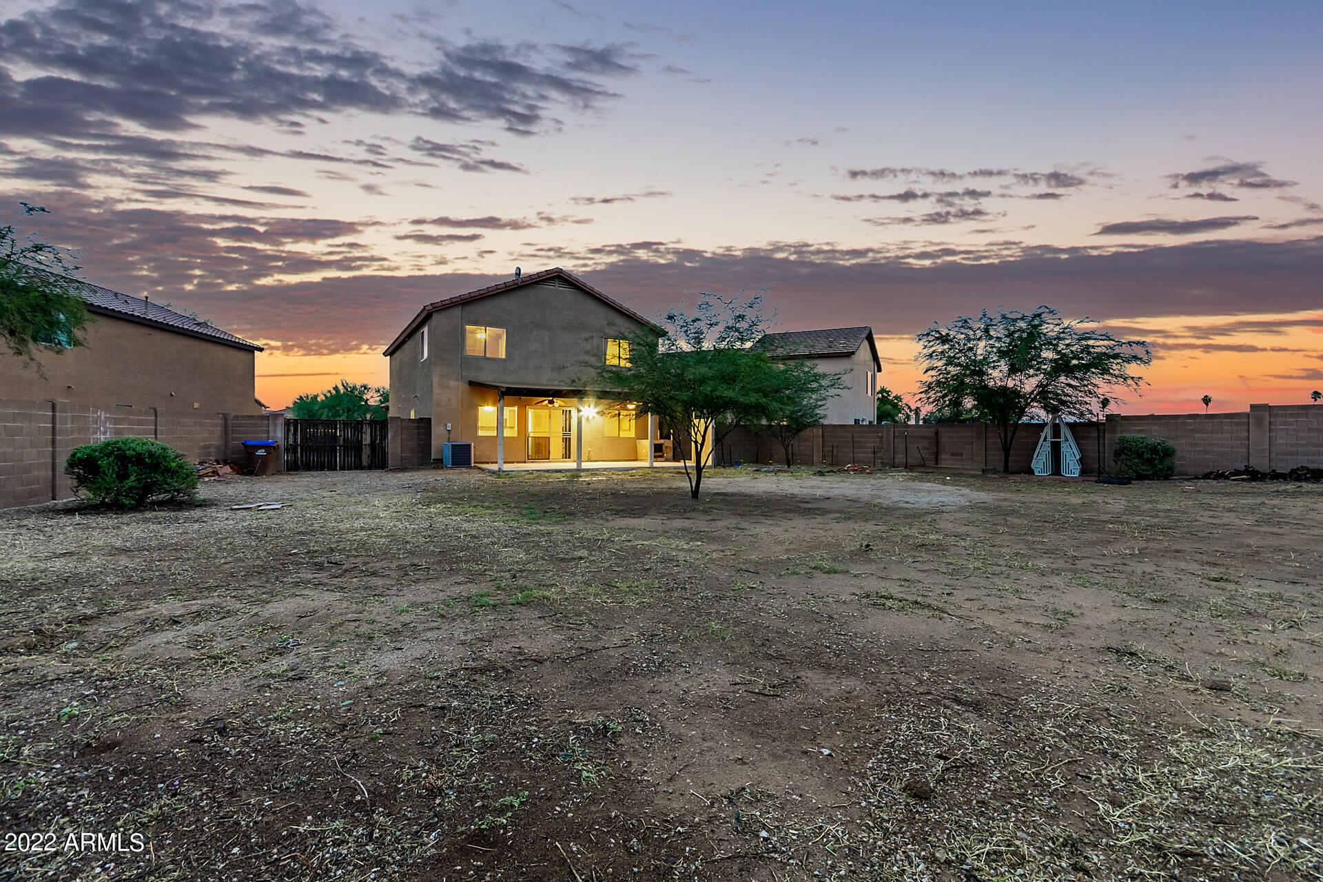 4233 E ARAGONITE Lane