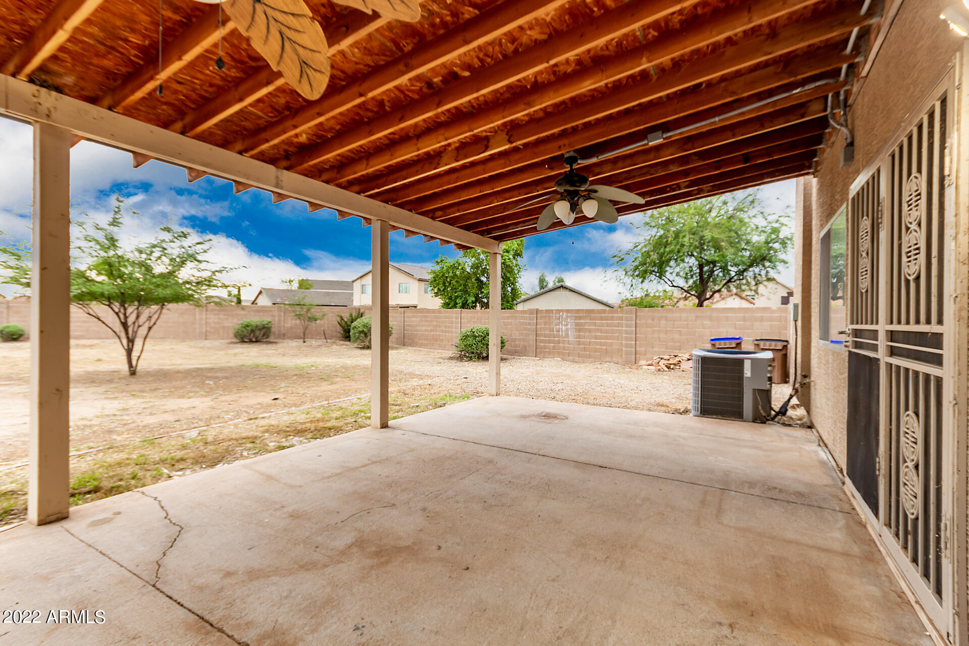 4233 E ARAGONITE Lane