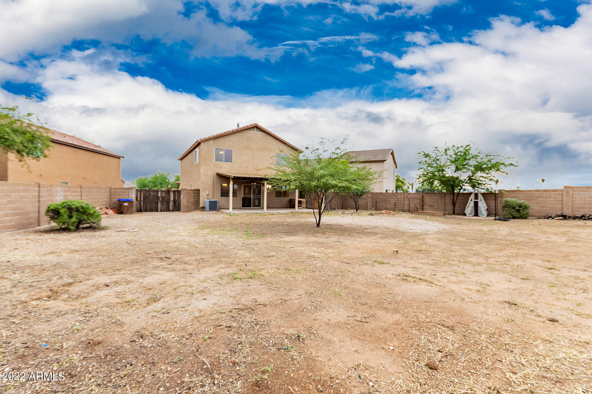 4233 E ARAGONITE Lane