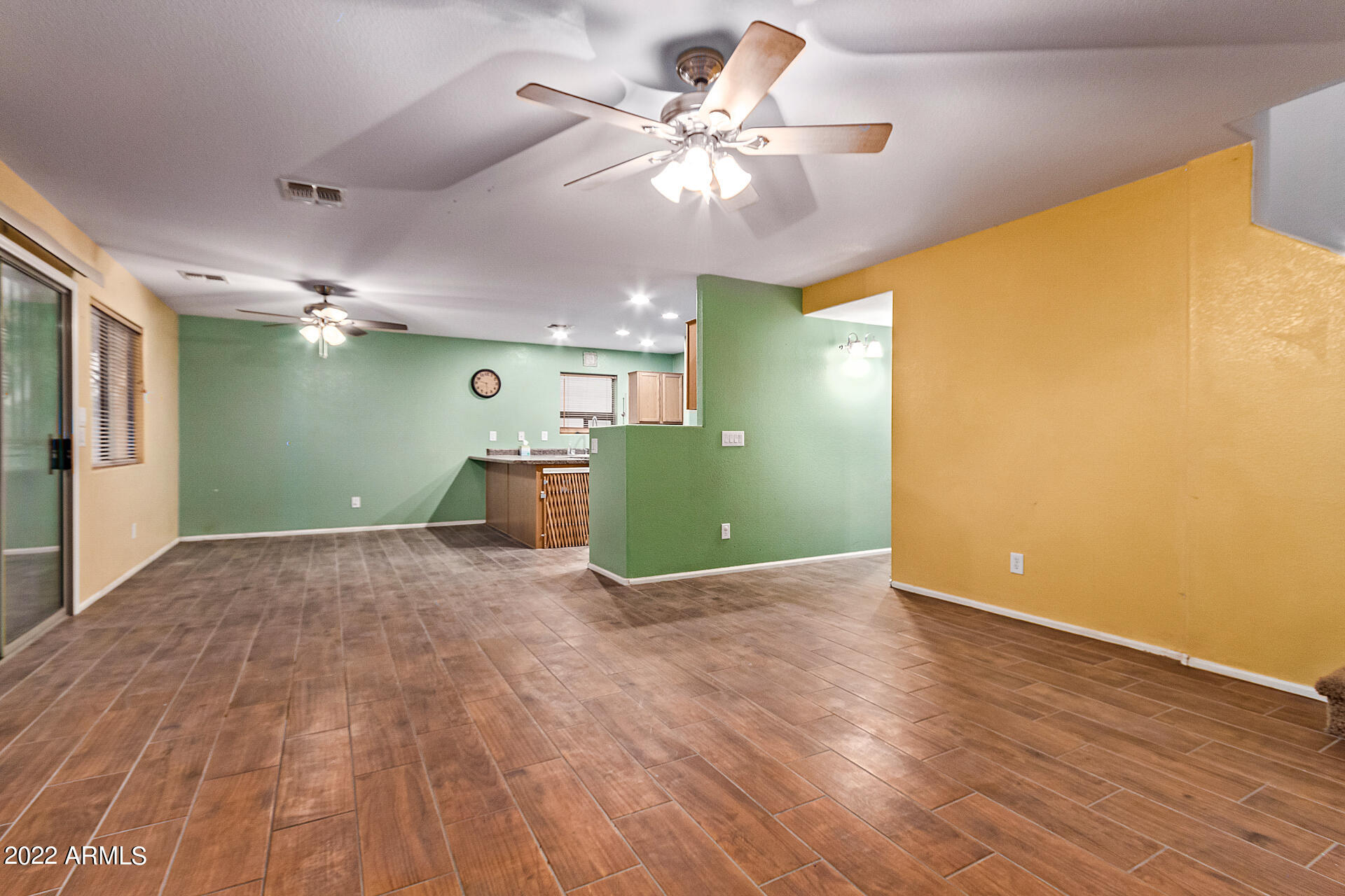 4233 E ARAGONITE Lane