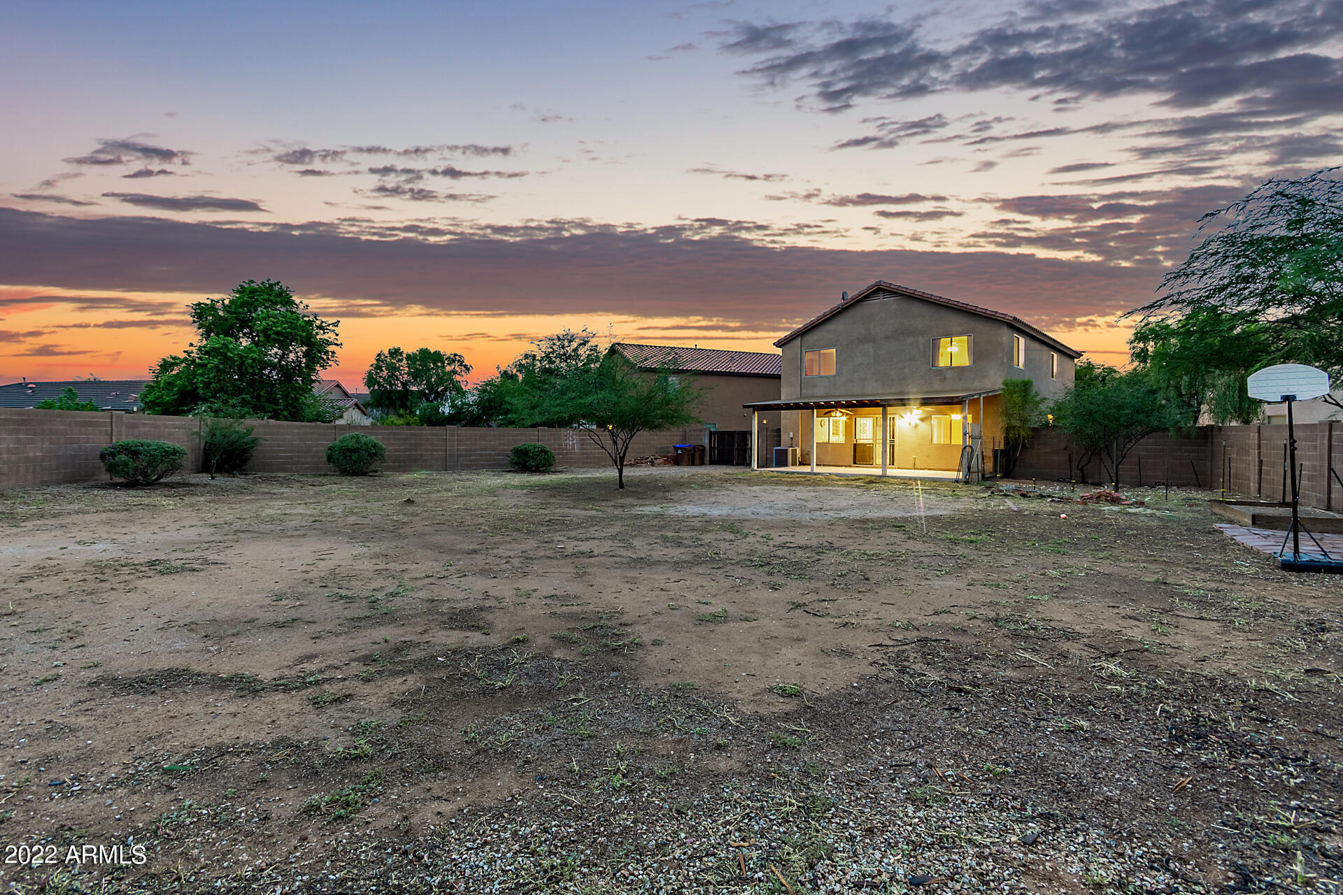 4233 E ARAGONITE Lane