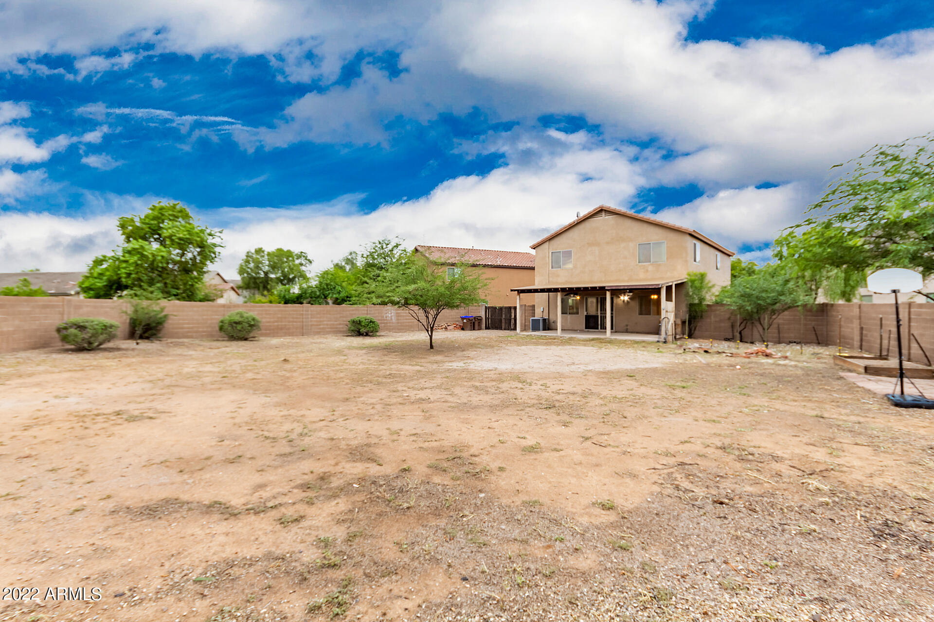 4233 E ARAGONITE Lane