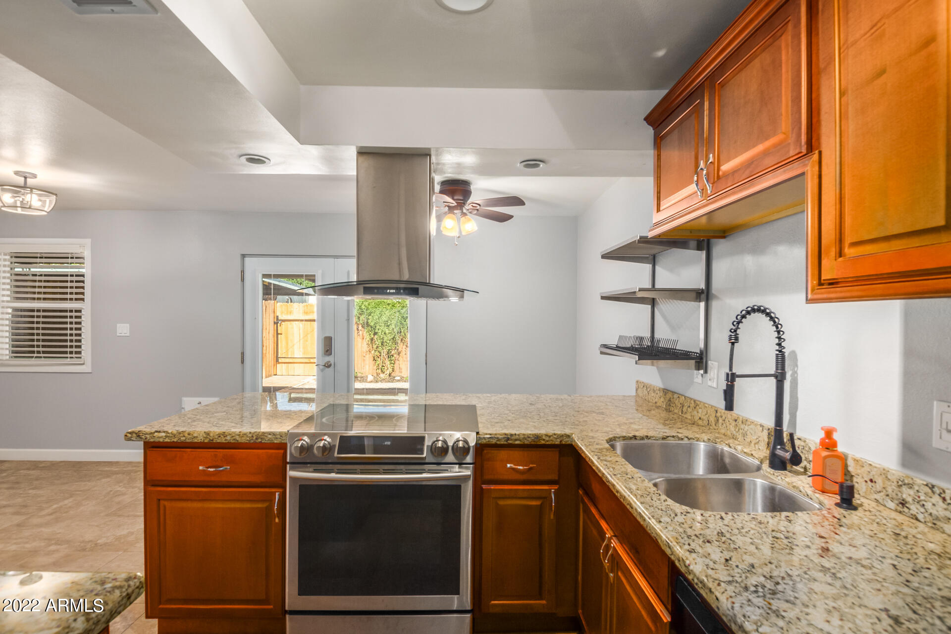 8135 N CENTRAL Avenue # 9