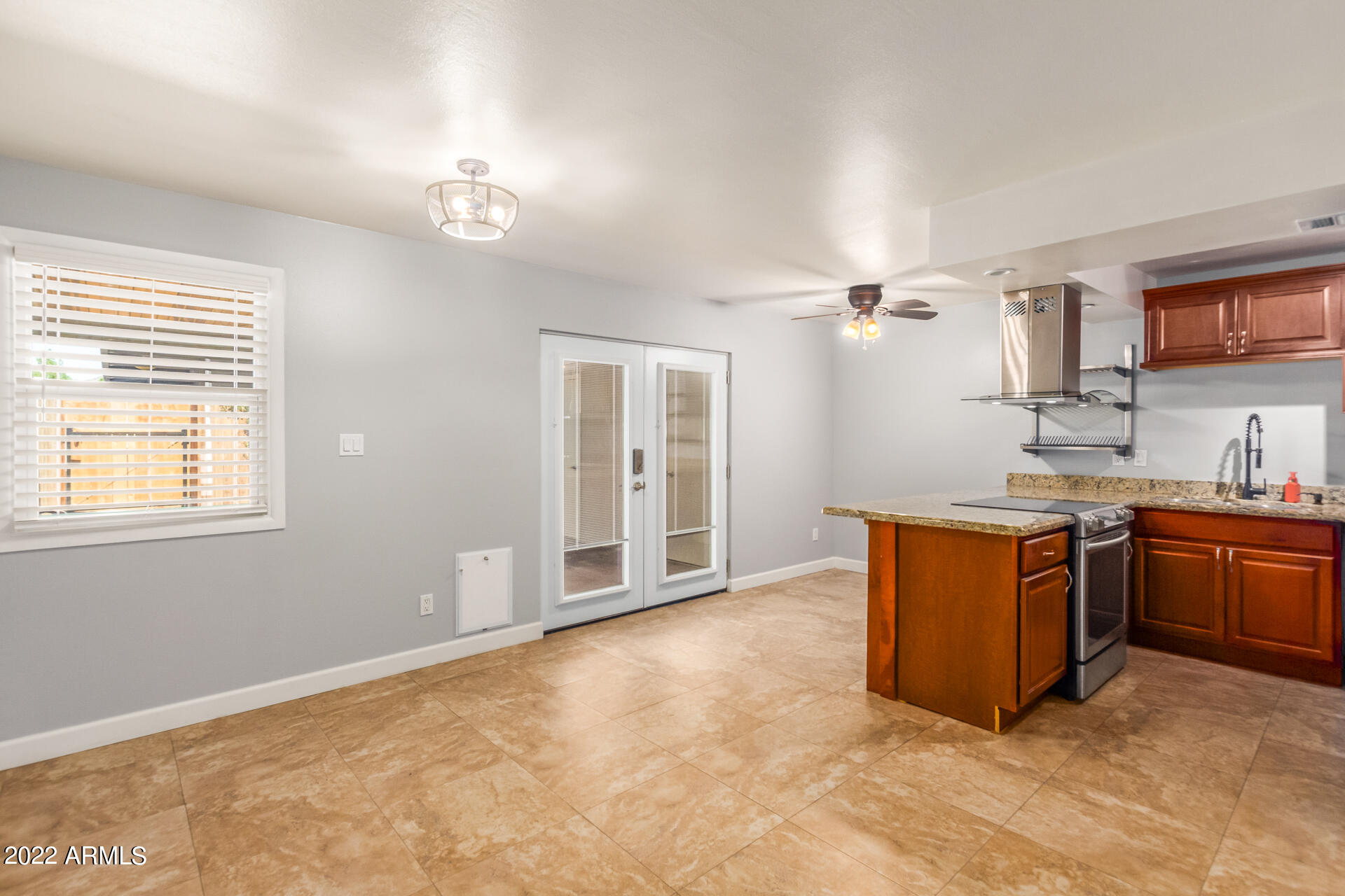 8135 N CENTRAL Avenue # 9