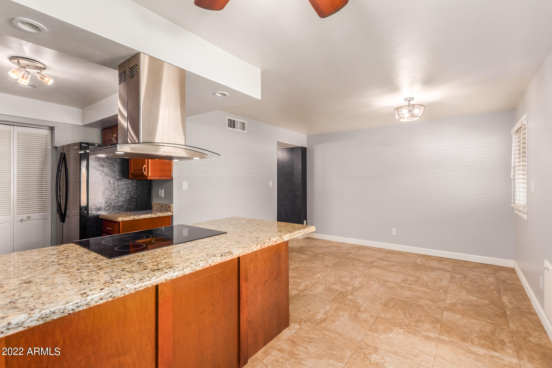 8135 N CENTRAL Avenue # 9