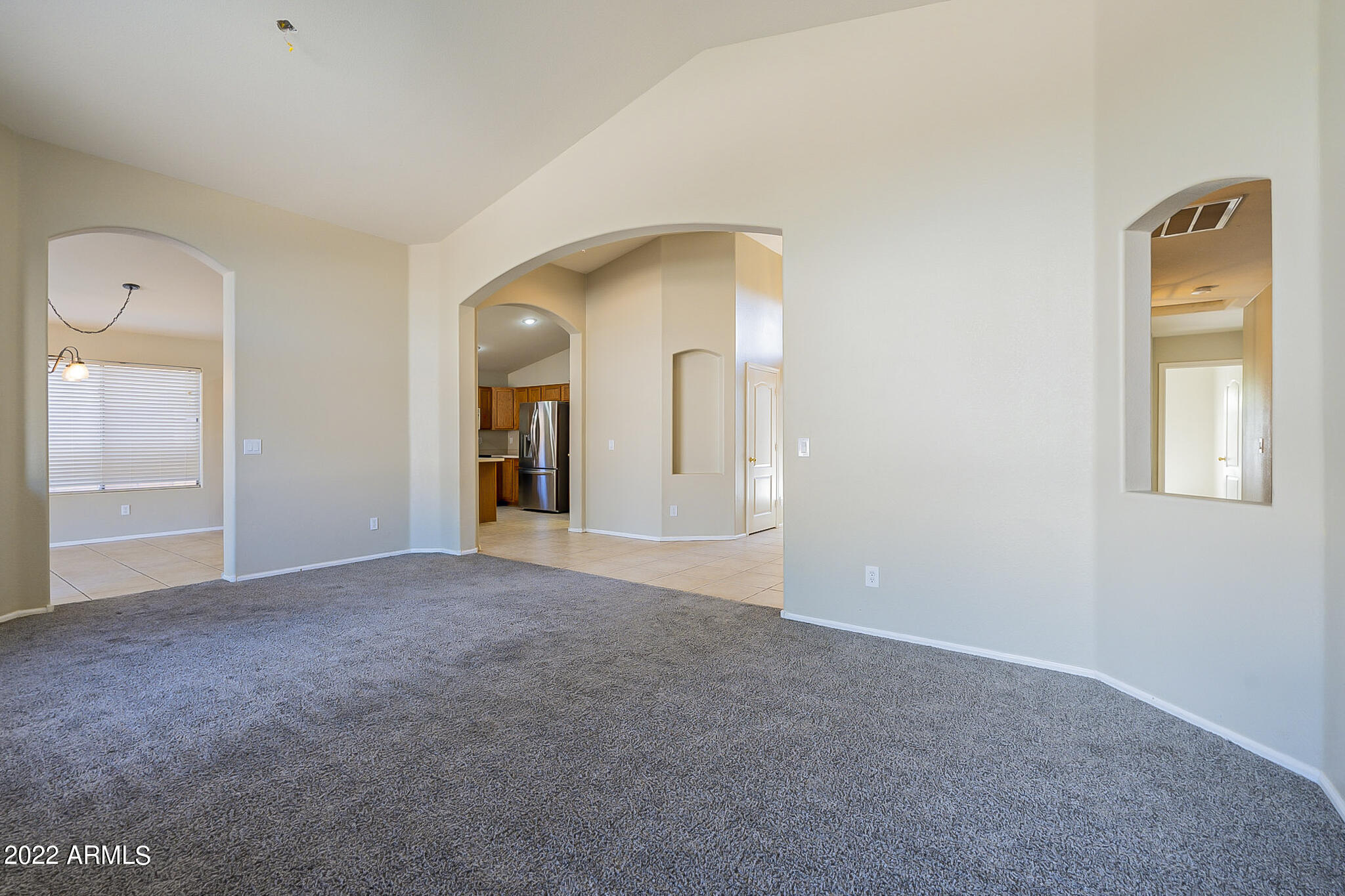 490 E CLAIRIDGE Drive