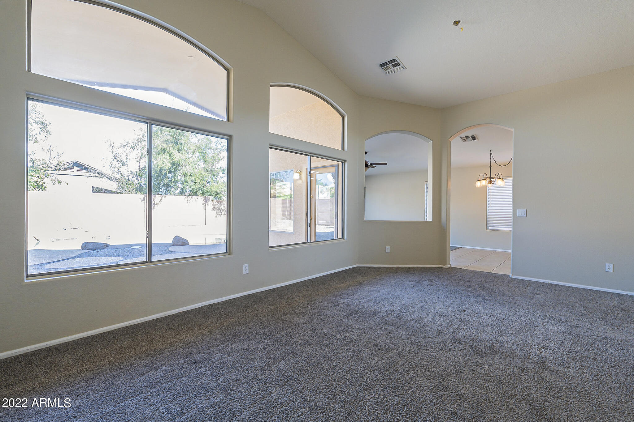 490 E CLAIRIDGE Drive