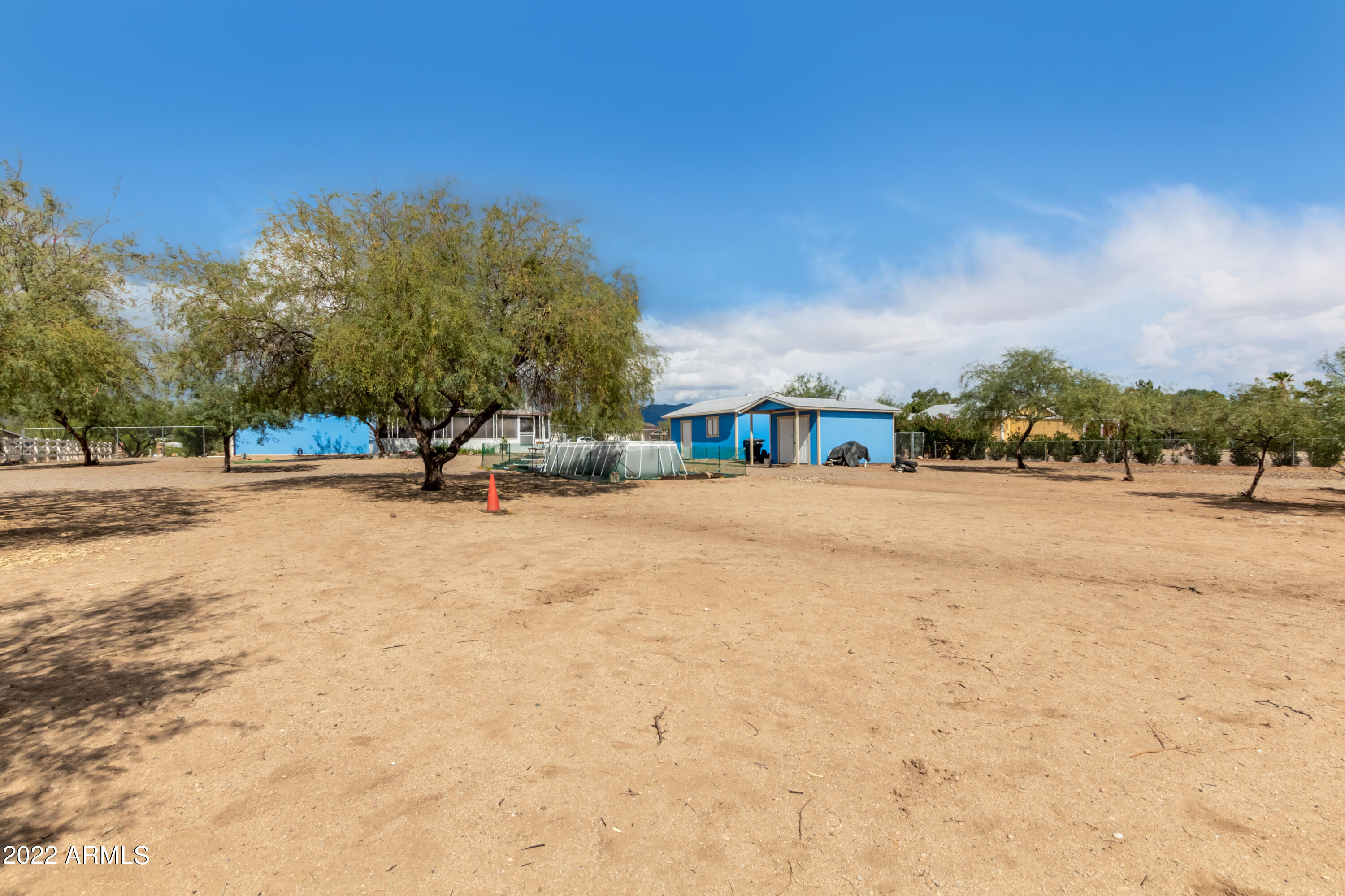 23237 W STAGHORN Lane