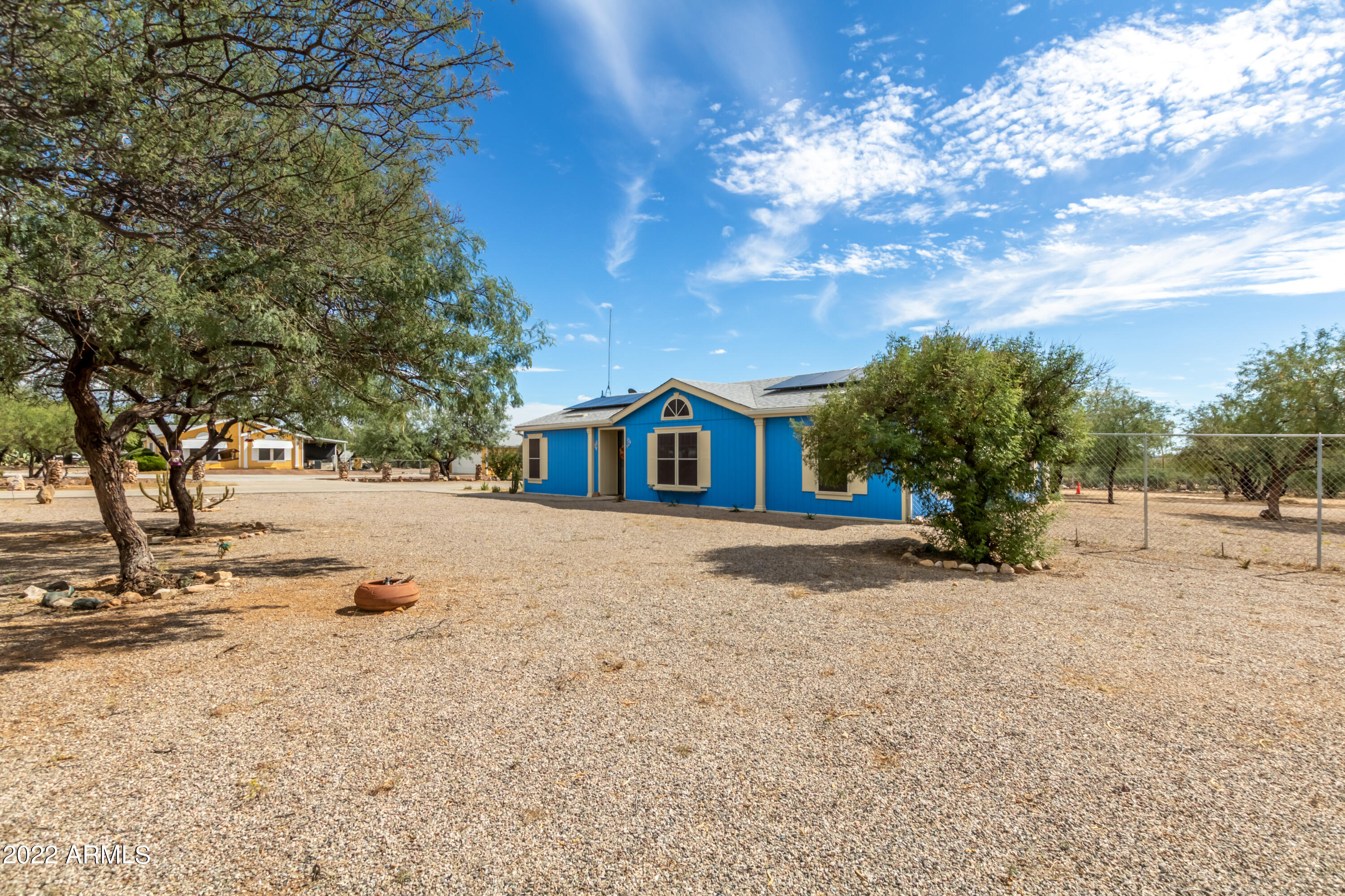 23237 W STAGHORN Lane