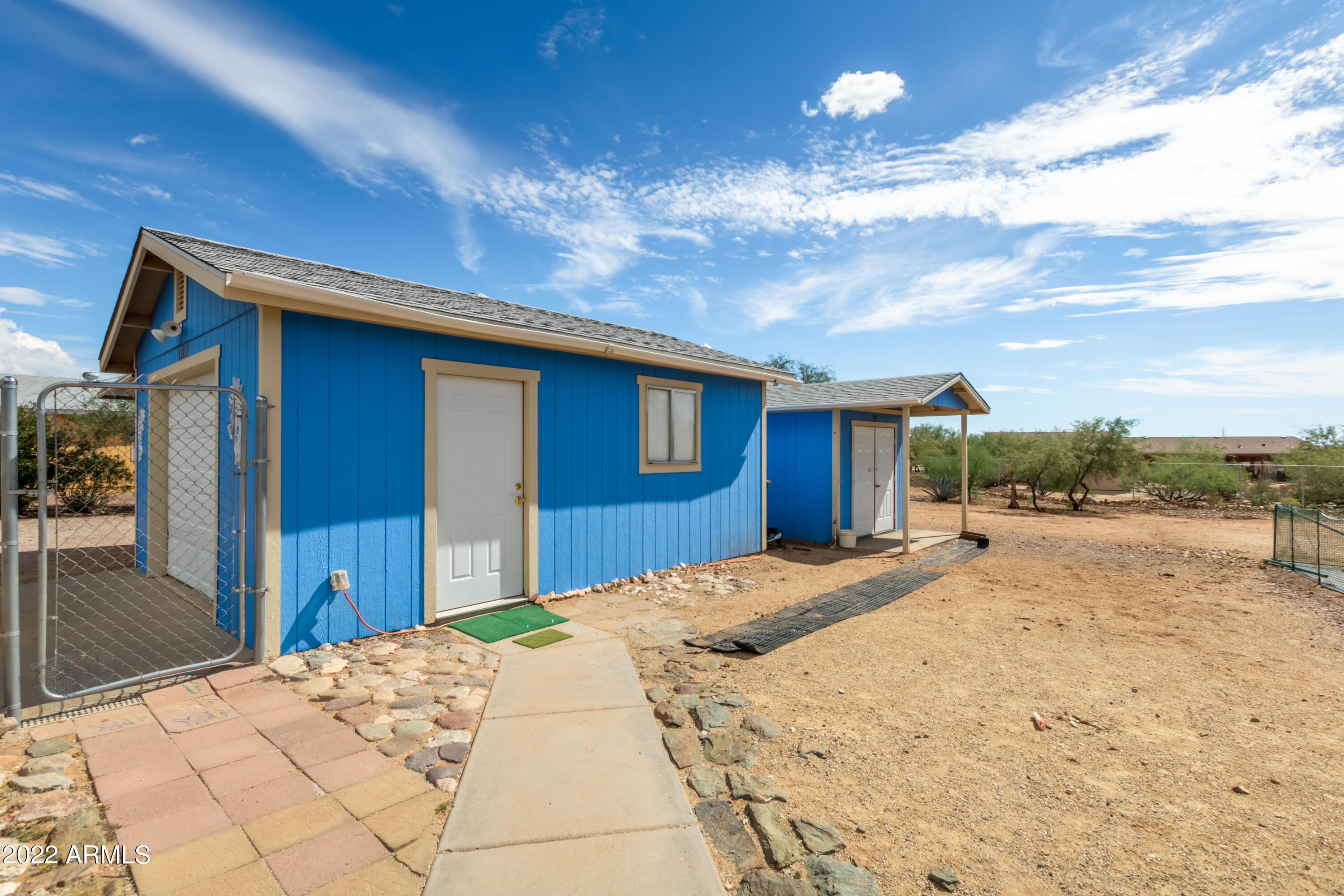 23237 W STAGHORN Lane