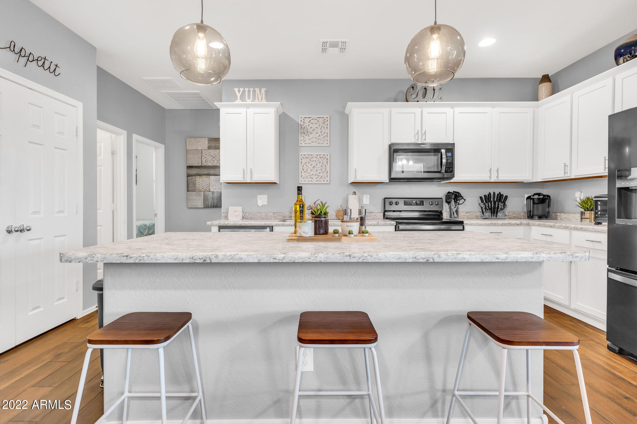 6212 W ORCHID Lane