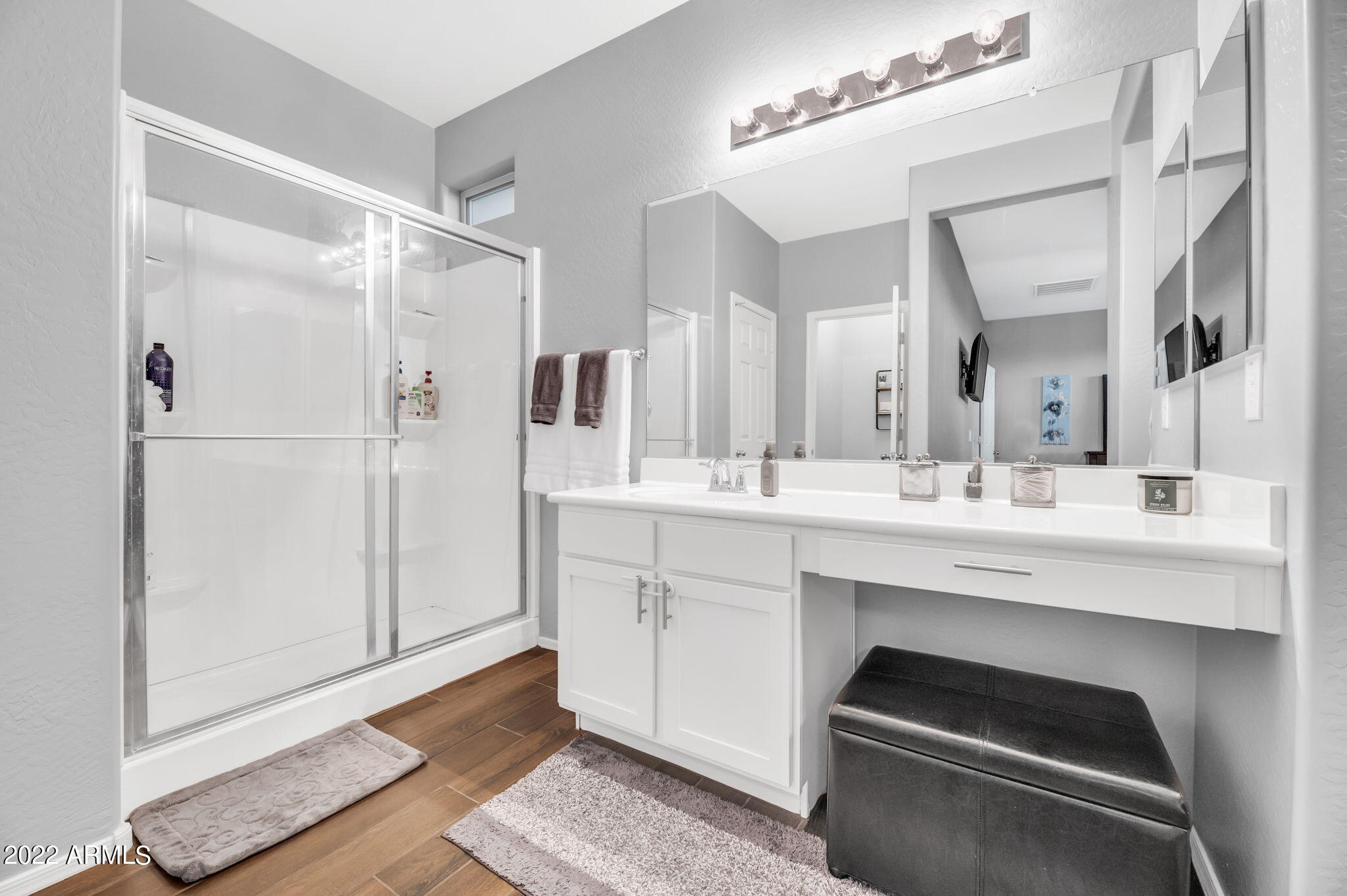 6212 W ORCHID Lane