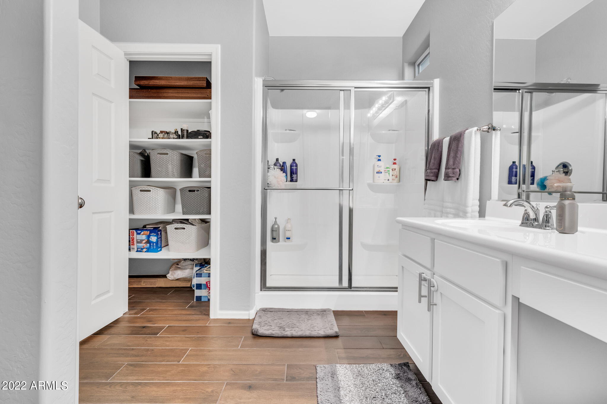 6212 W ORCHID Lane