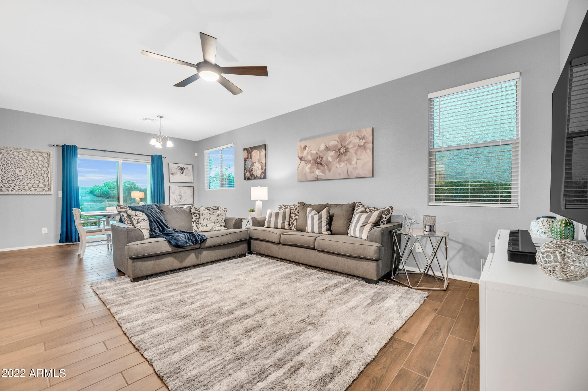 6212 W ORCHID Lane