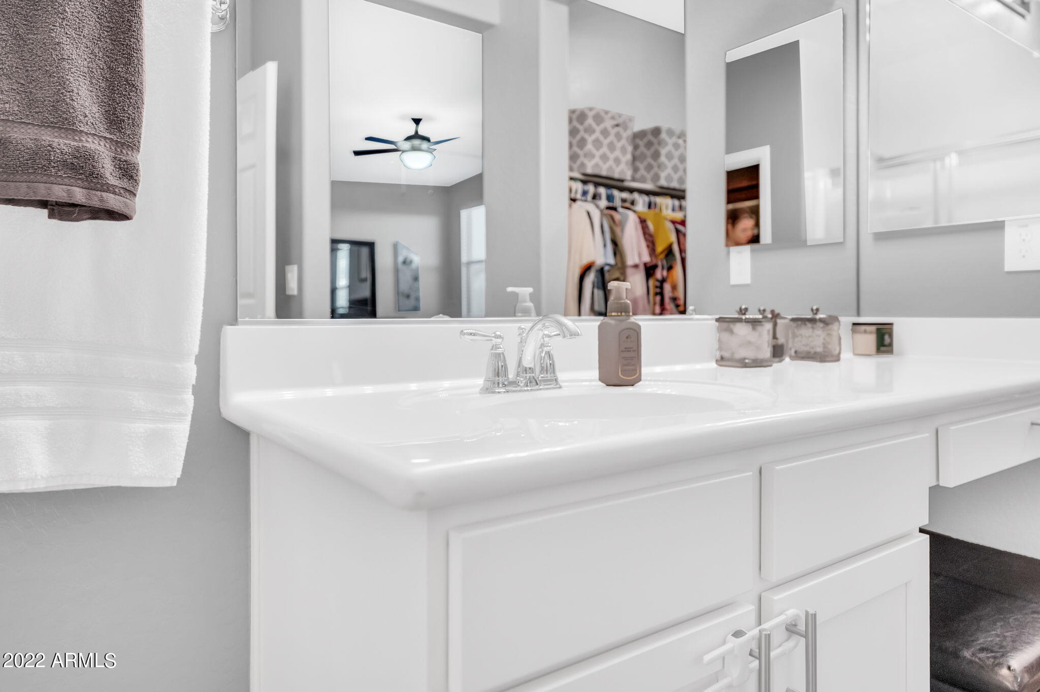 6212 W ORCHID Lane