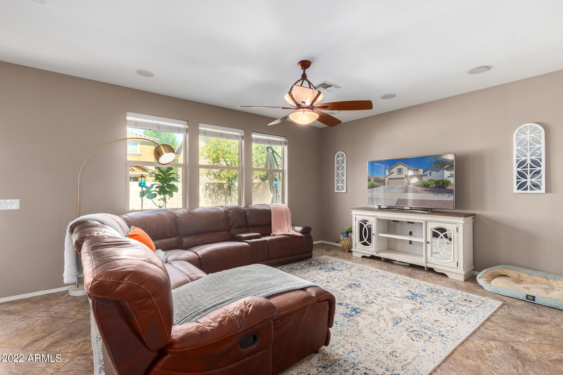 3438 E MICHELLE Way
