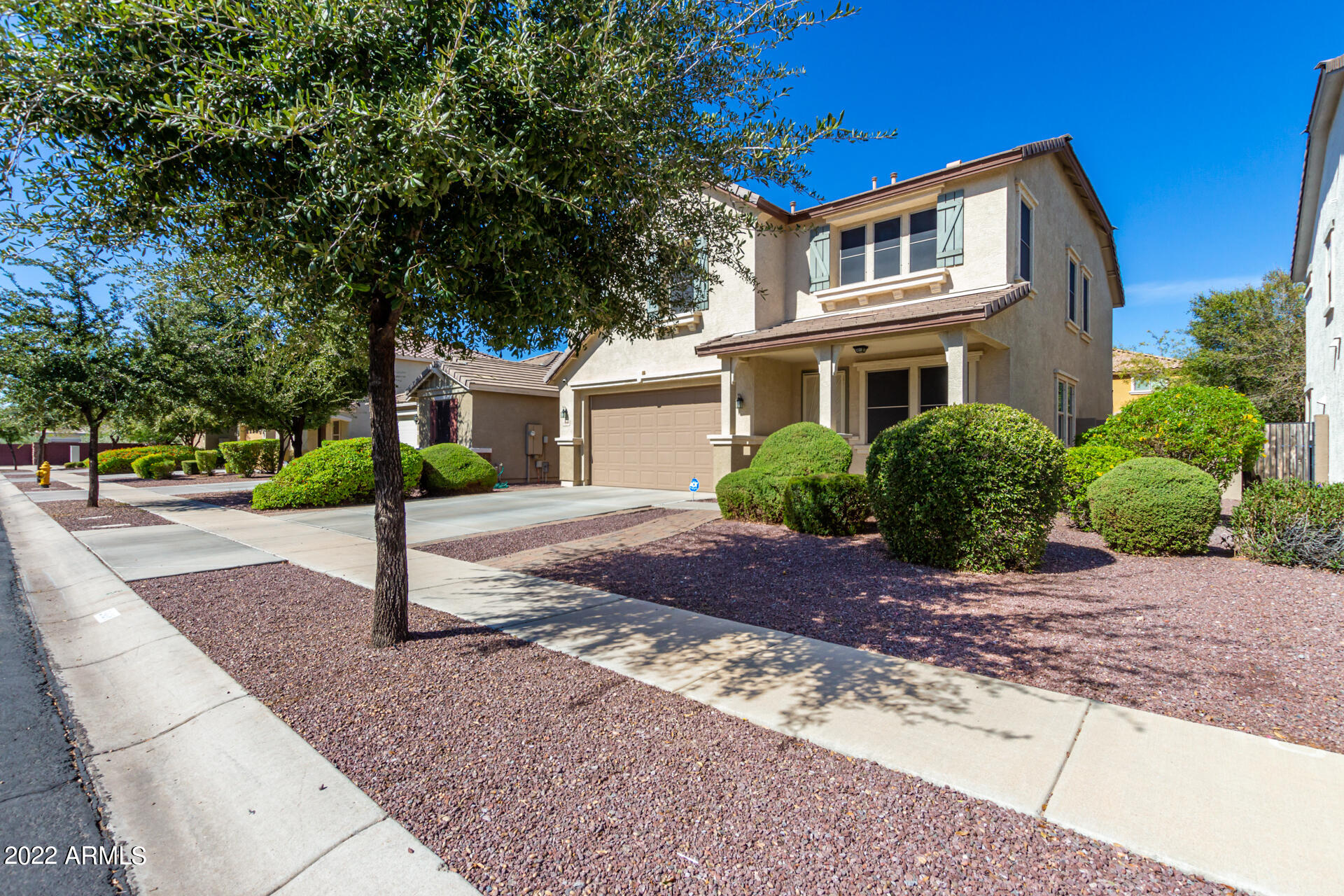 3438 E MICHELLE Way