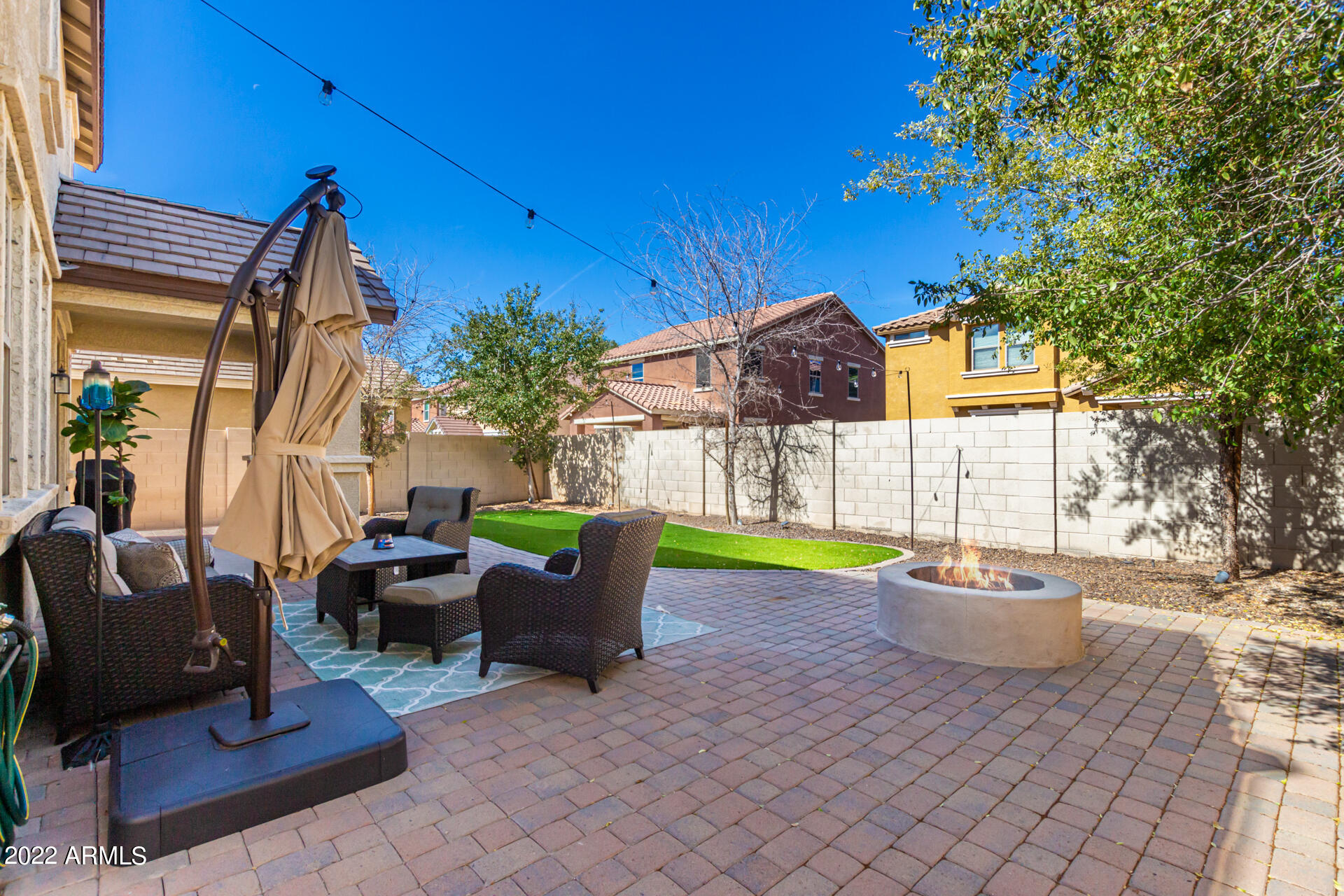 3438 E MICHELLE Way