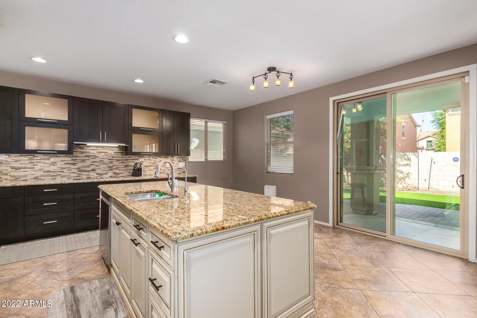 3438 E MICHELLE Way