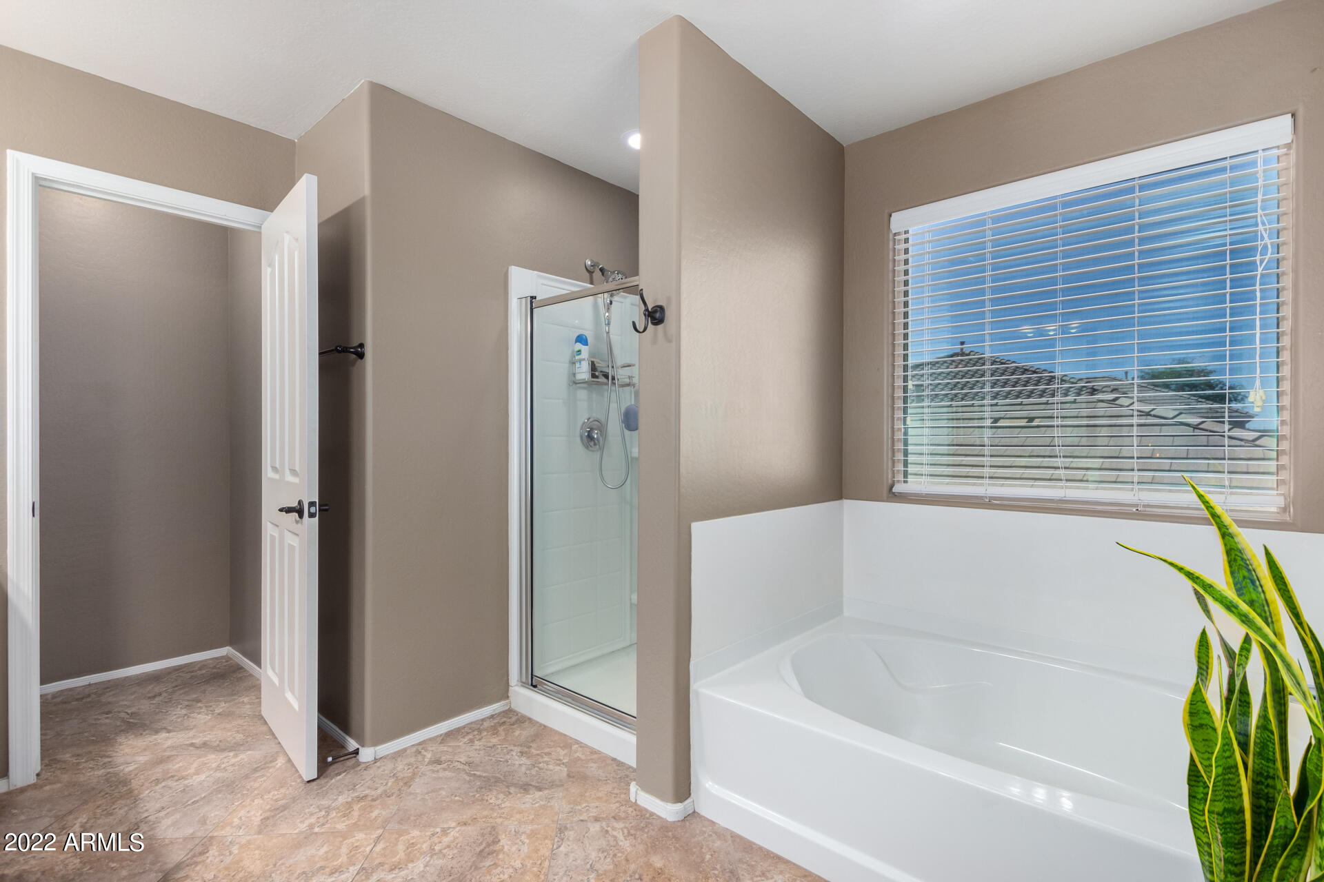 3438 E MICHELLE Way