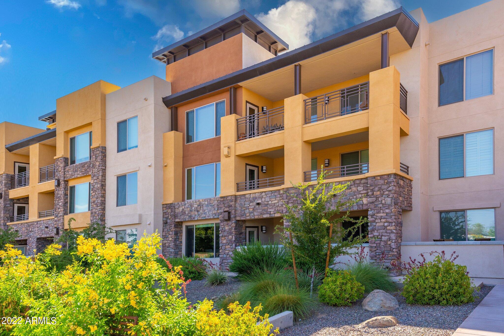 4805 N WOODMERE FAIRWAY -- # 2004