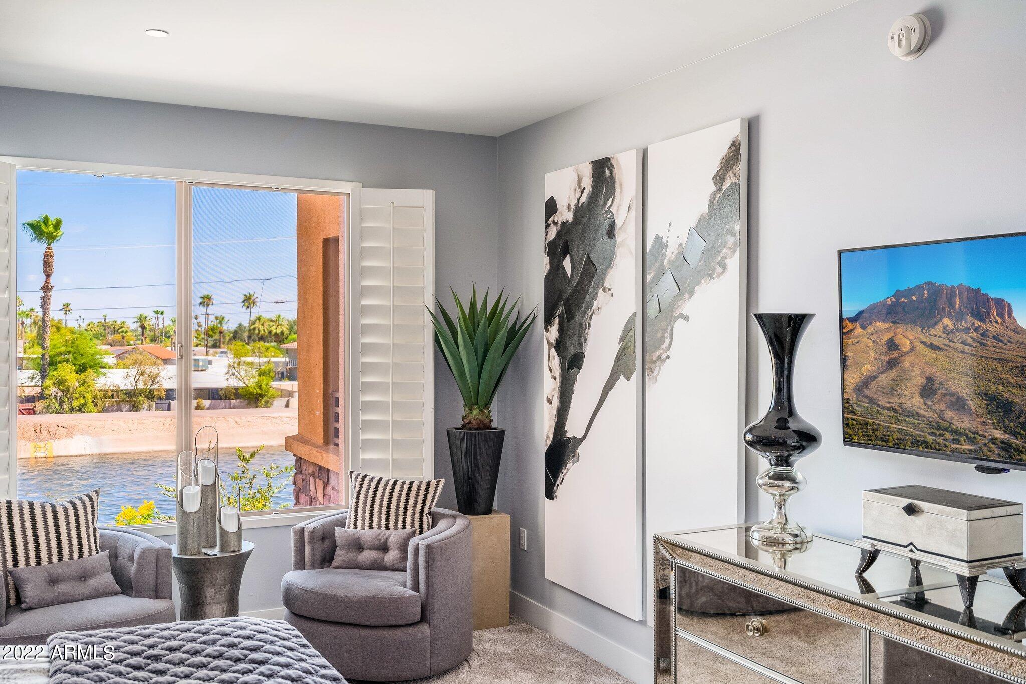 4805 N WOODMERE FAIRWAY -- # 2004