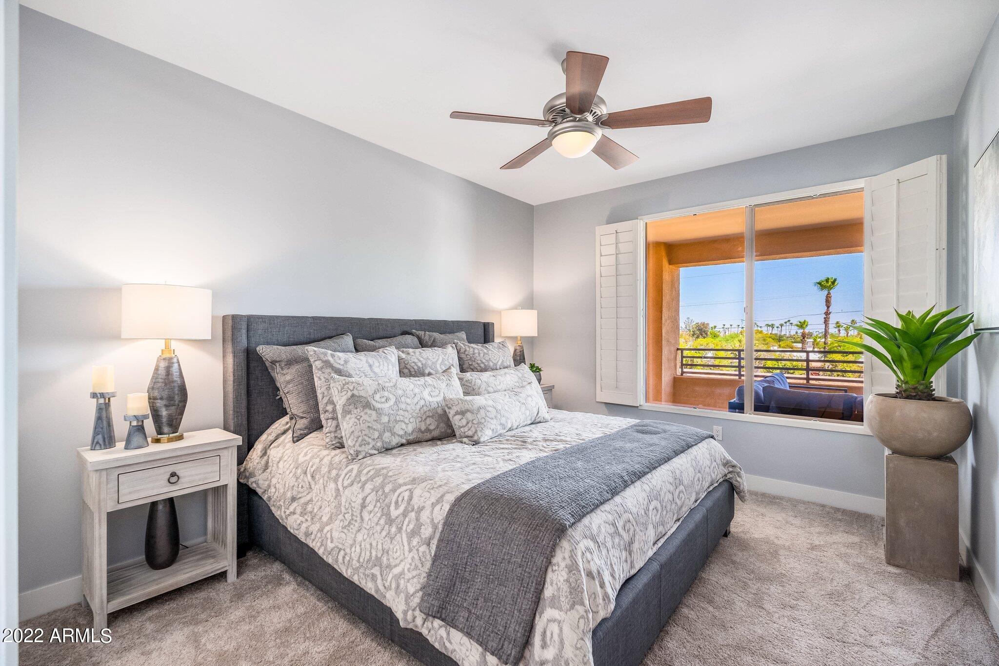 4805 N WOODMERE FAIRWAY -- # 2004