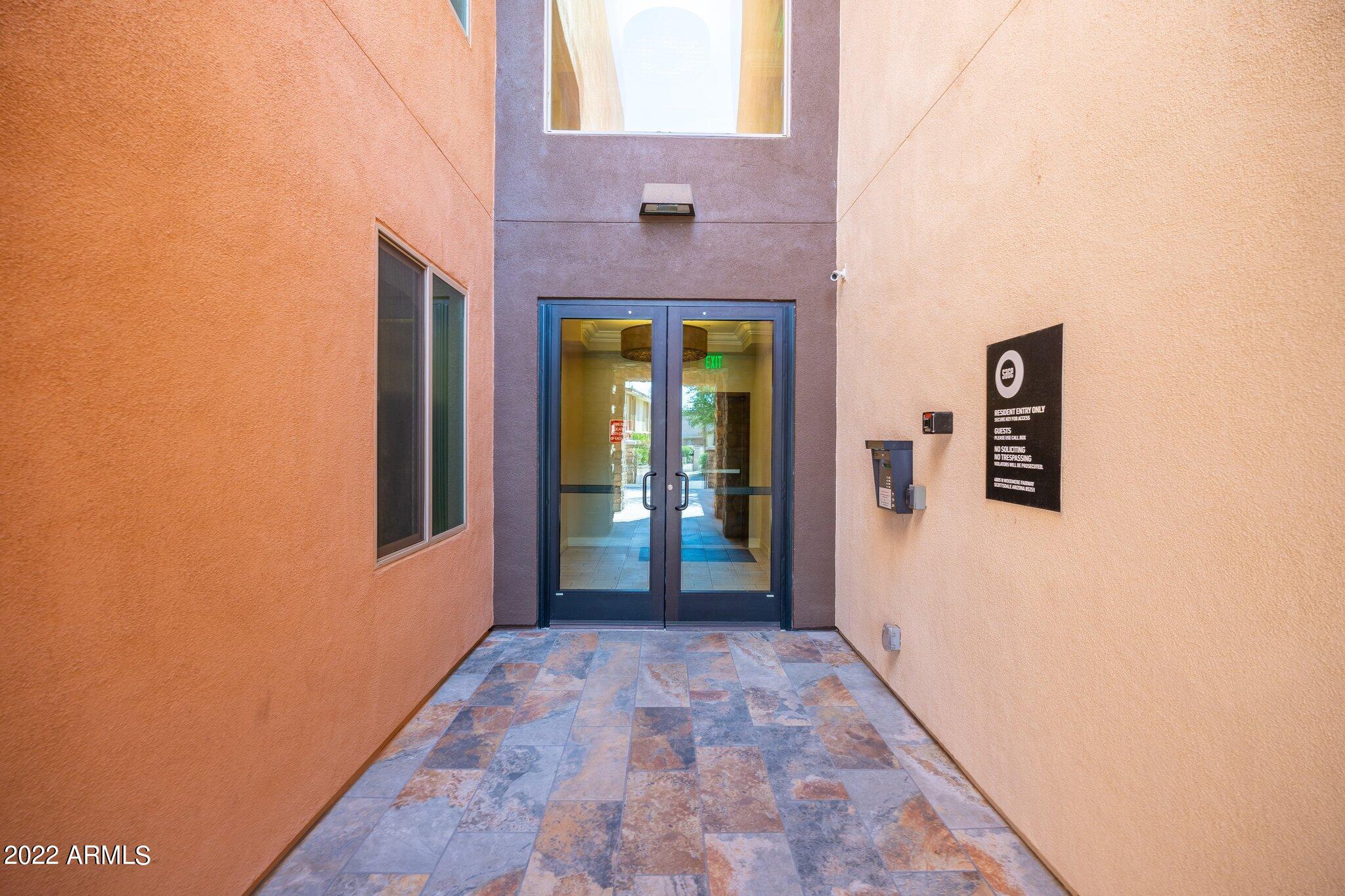 4805 N WOODMERE FAIRWAY -- # 2004