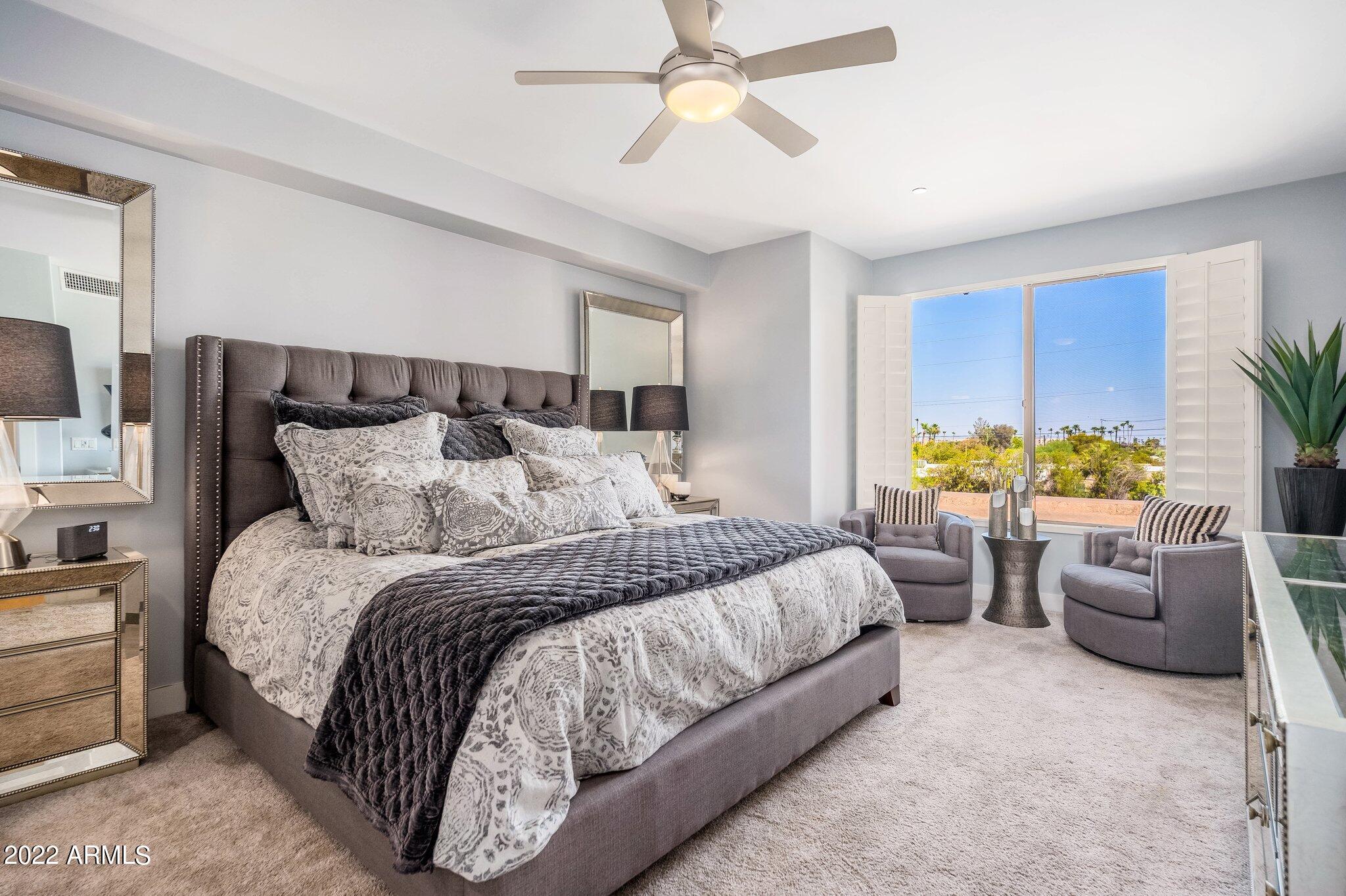 4805 N WOODMERE FAIRWAY -- # 2004