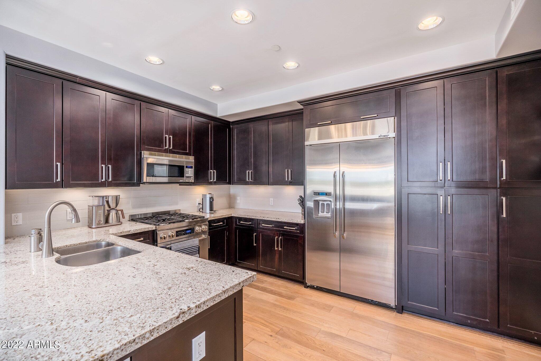 4805 N WOODMERE FAIRWAY -- # 2004